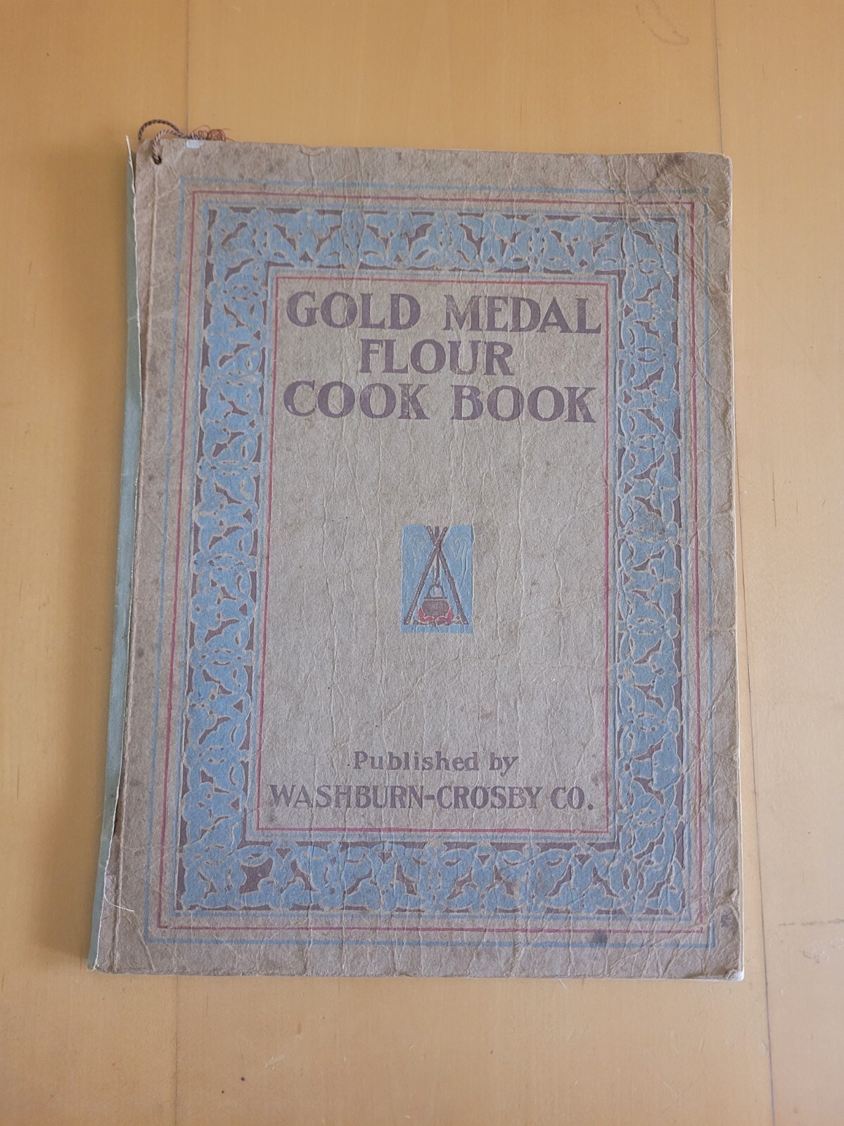 Antique 1916 GOLD MEDAL FLOUR COOK BOOK Recipe Booklet Washburn-Crosby Co.