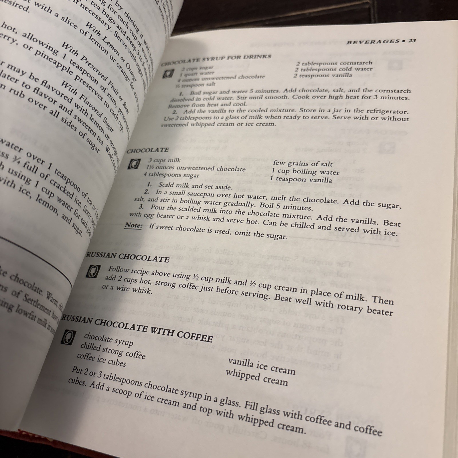 New Settlement Cookbook : The First Collection of American Ethnic Recipes by…
