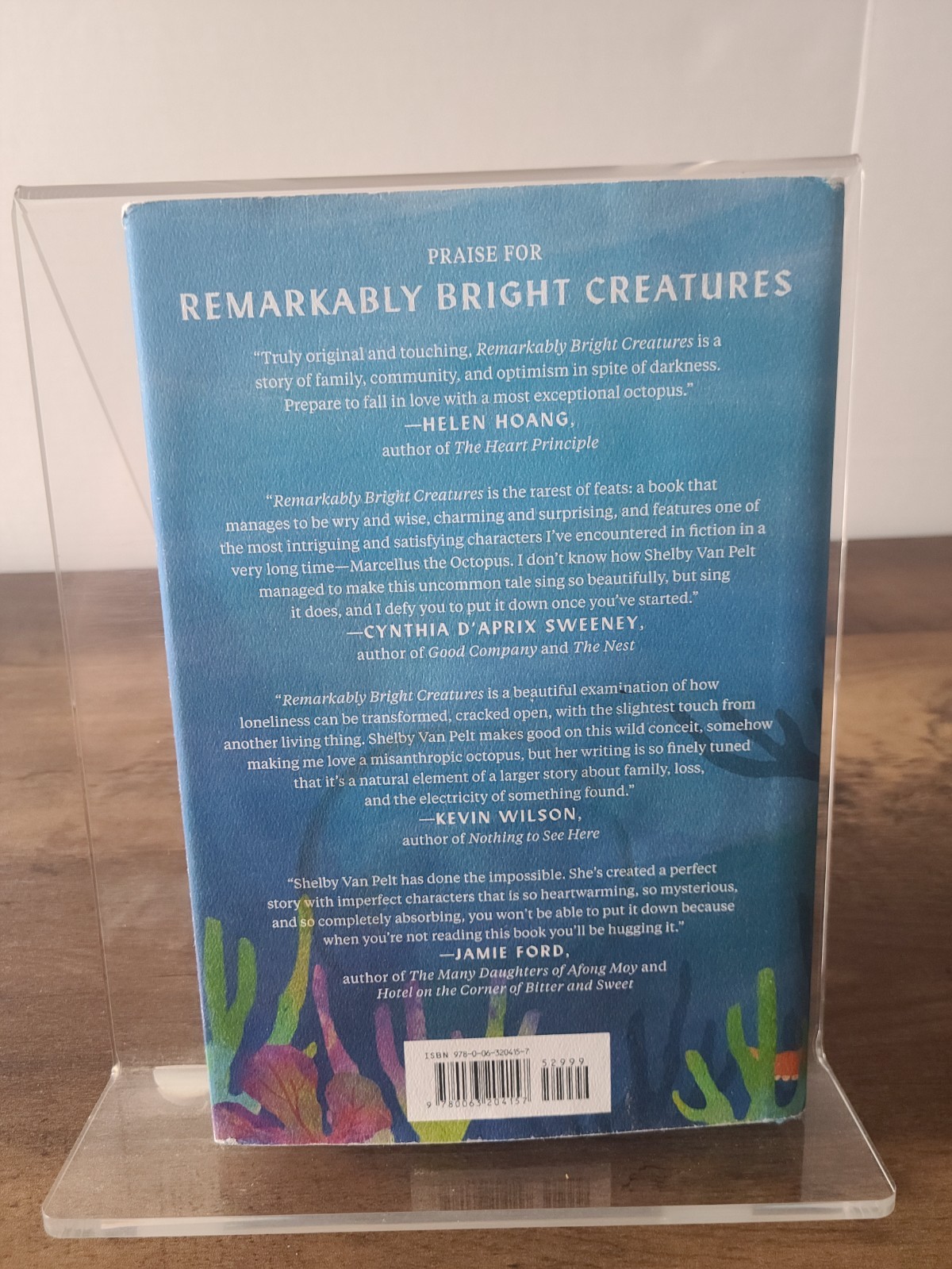 Remarkably Bright Creatures Shelby Van Pelt 2022 First Edition Novel Ecco