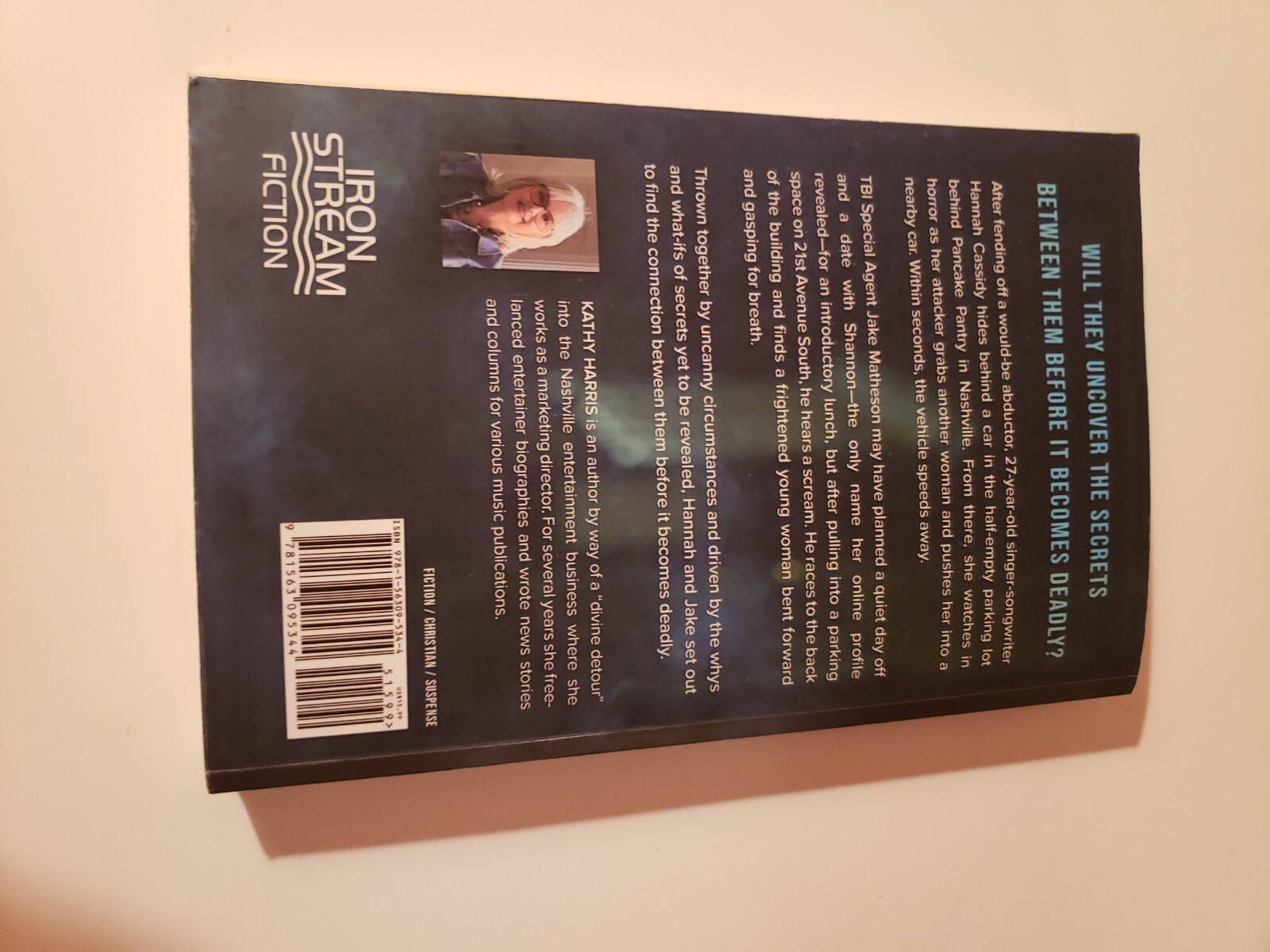 Deadly Connection (Deadly Secrets) – Paperback By Harris, Kathy – VERY GOOD