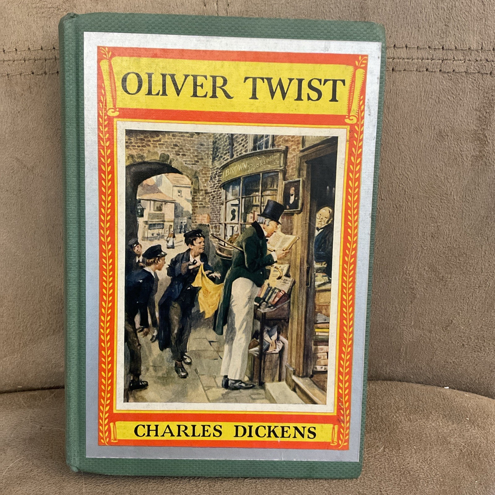 The Newberry Classics David McKay Company Oliver Twist Charles Dickens HC