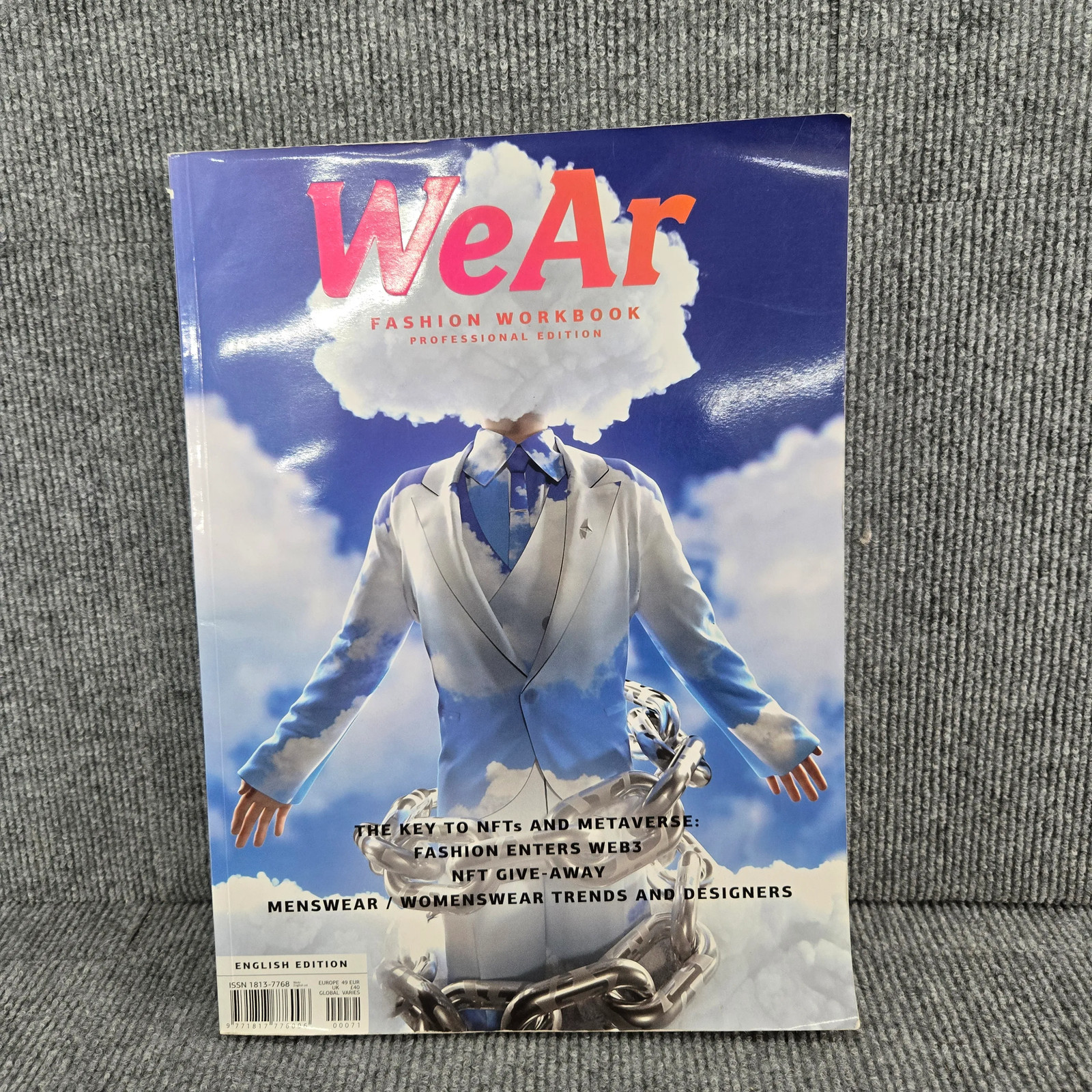 WeAr Fashion Workbook Professional Edition Magazine 3/2022 #71 English