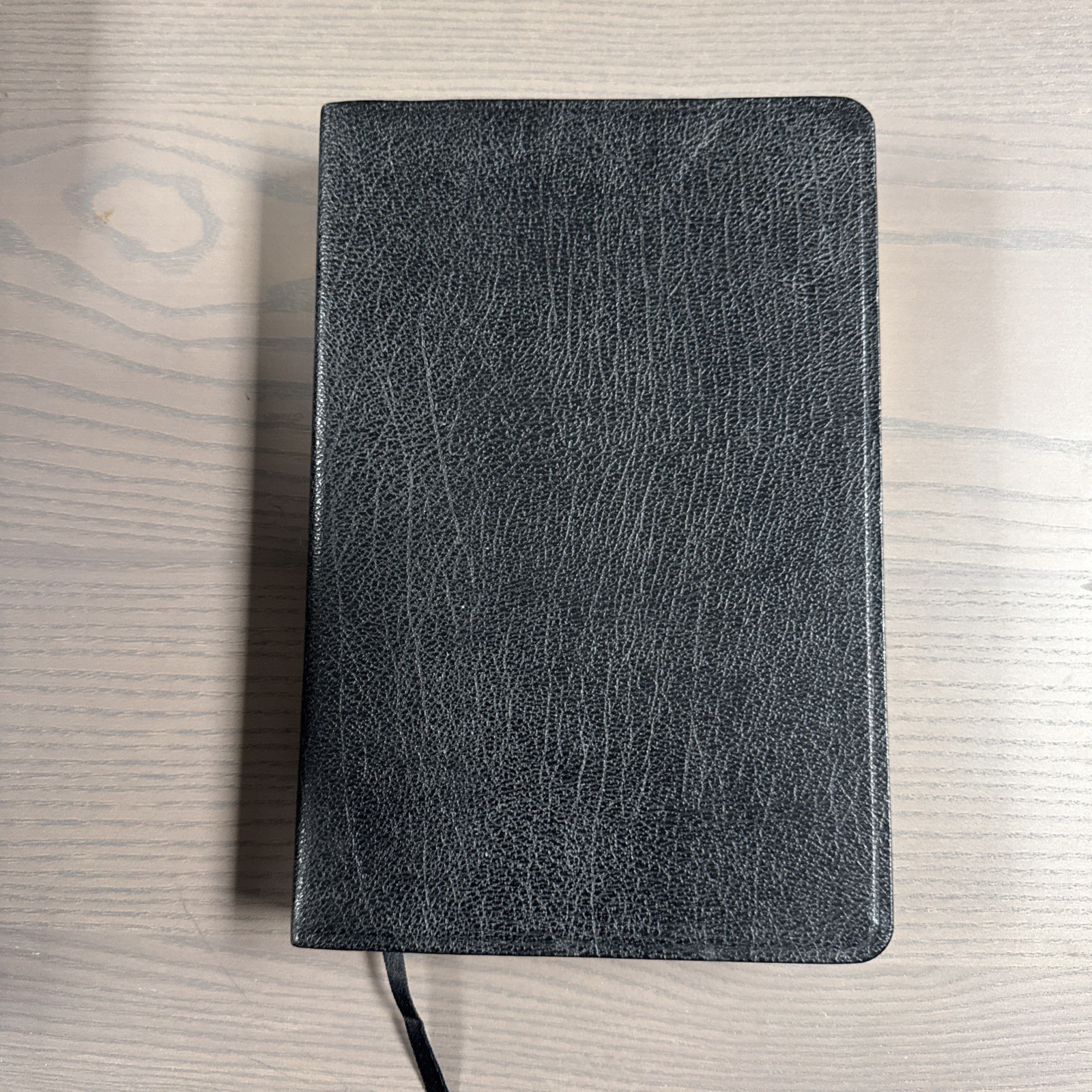 Holy Bible NKJV Giant Print Center Column Nelson 994 Black Leather Indexed