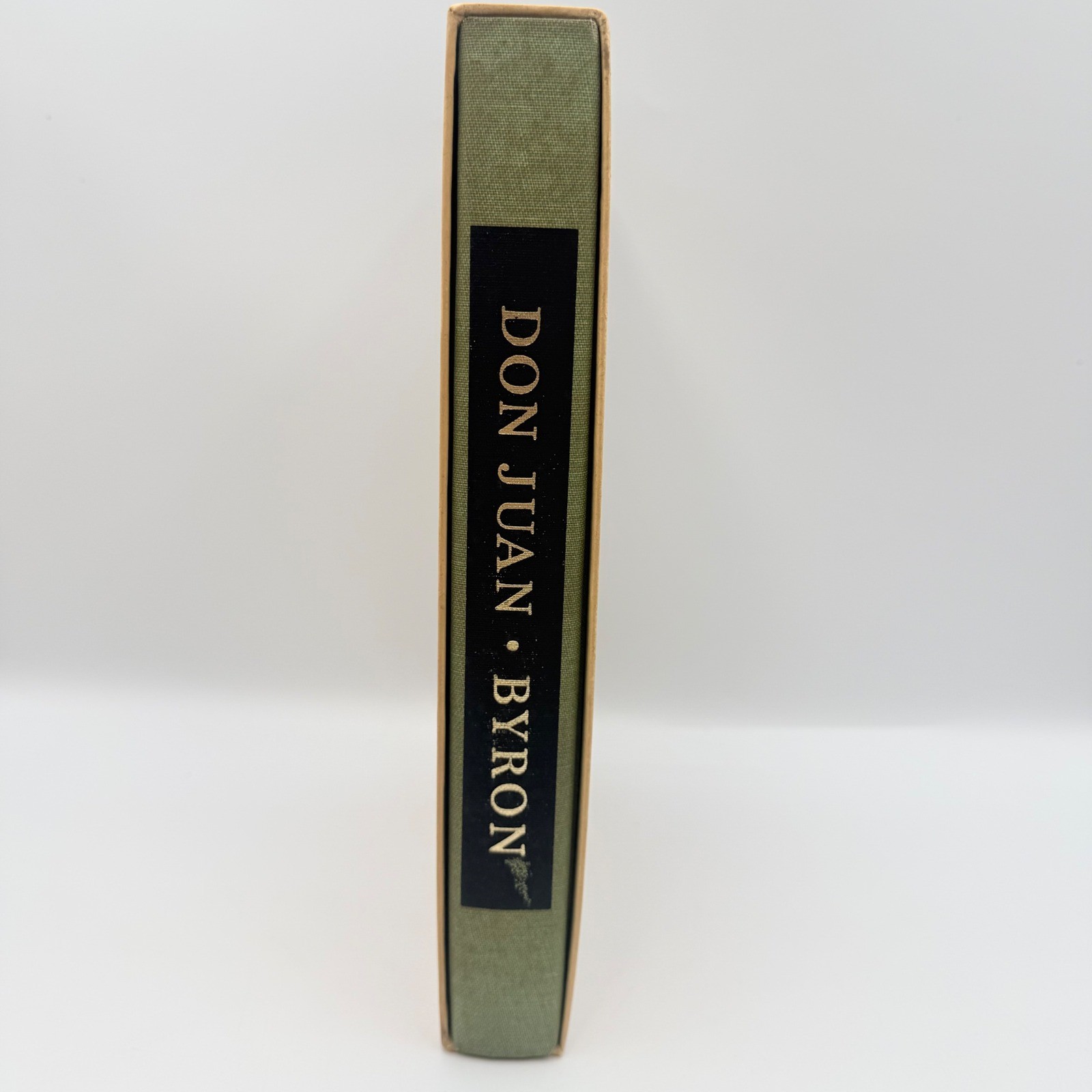 Don Juan Lord Byron Heritage Club 1971 HC Green Cloth with Sandglass Insert