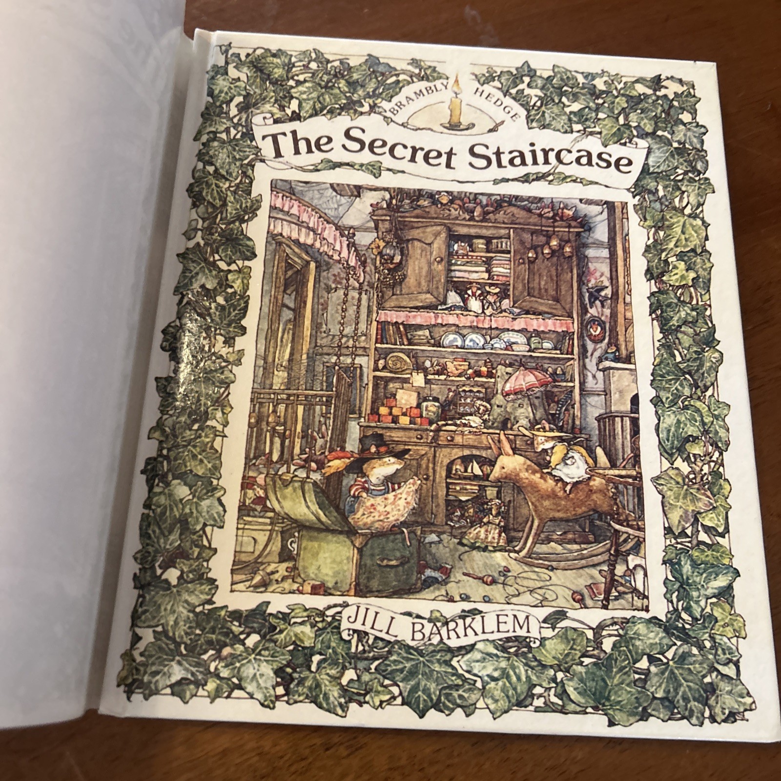 NEW The Secret Staircase Hardcover Jill Barklem 1983 1st Ed HCDJ Brambly Hedge