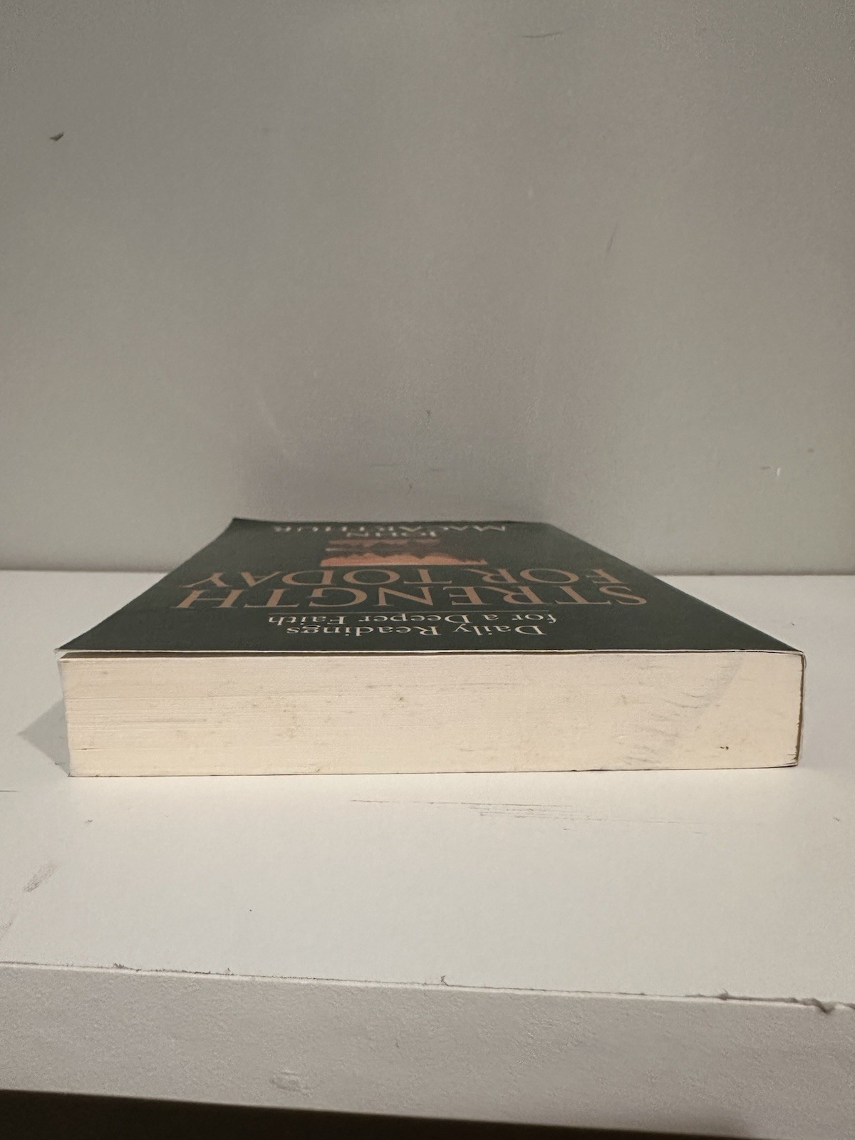 John MacArthur Strength for Today Daily Readings Deeper Faith Crossway 2002 PB