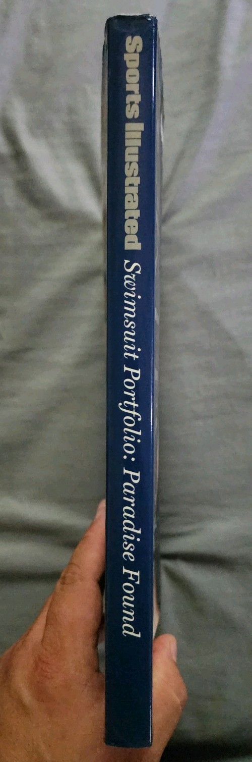 Sports Illustrated Swimsuit Portfolio: Paradise Found Hardcover