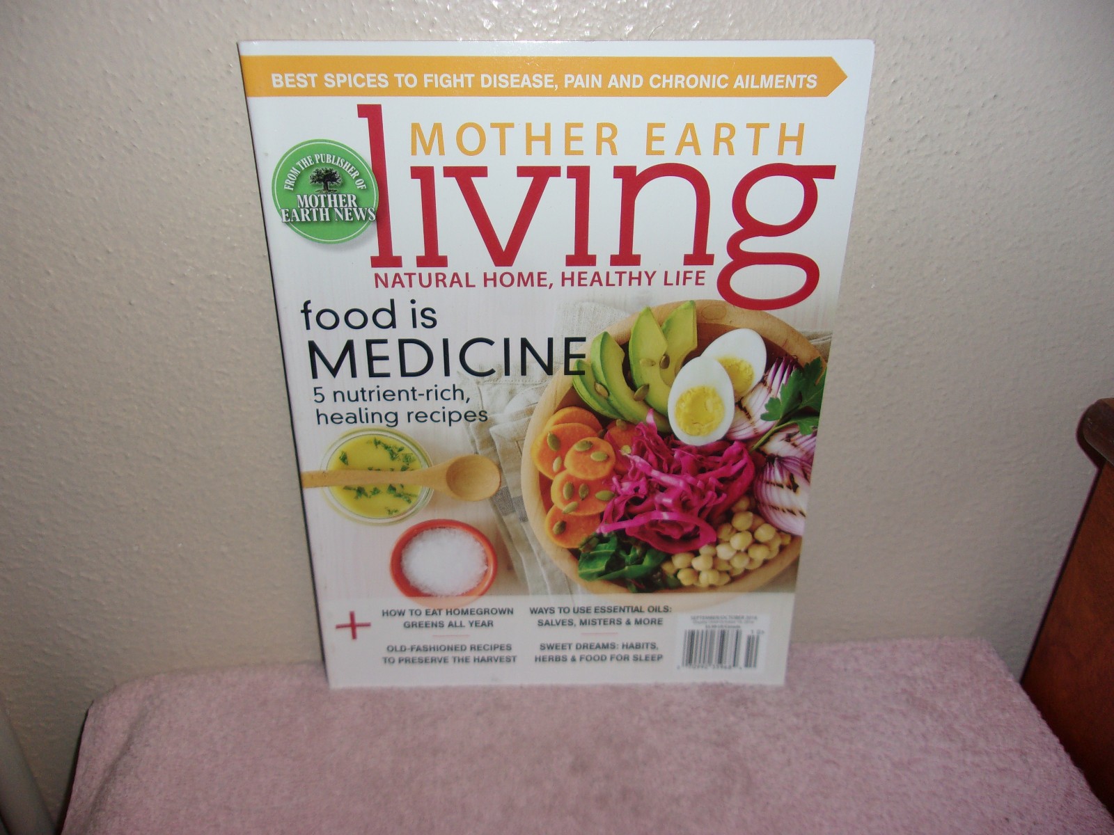 MOTHER EARTH LIVING MAGAZINE.” LIVING ” SEPTEMBER / NOVEMBER , 2016