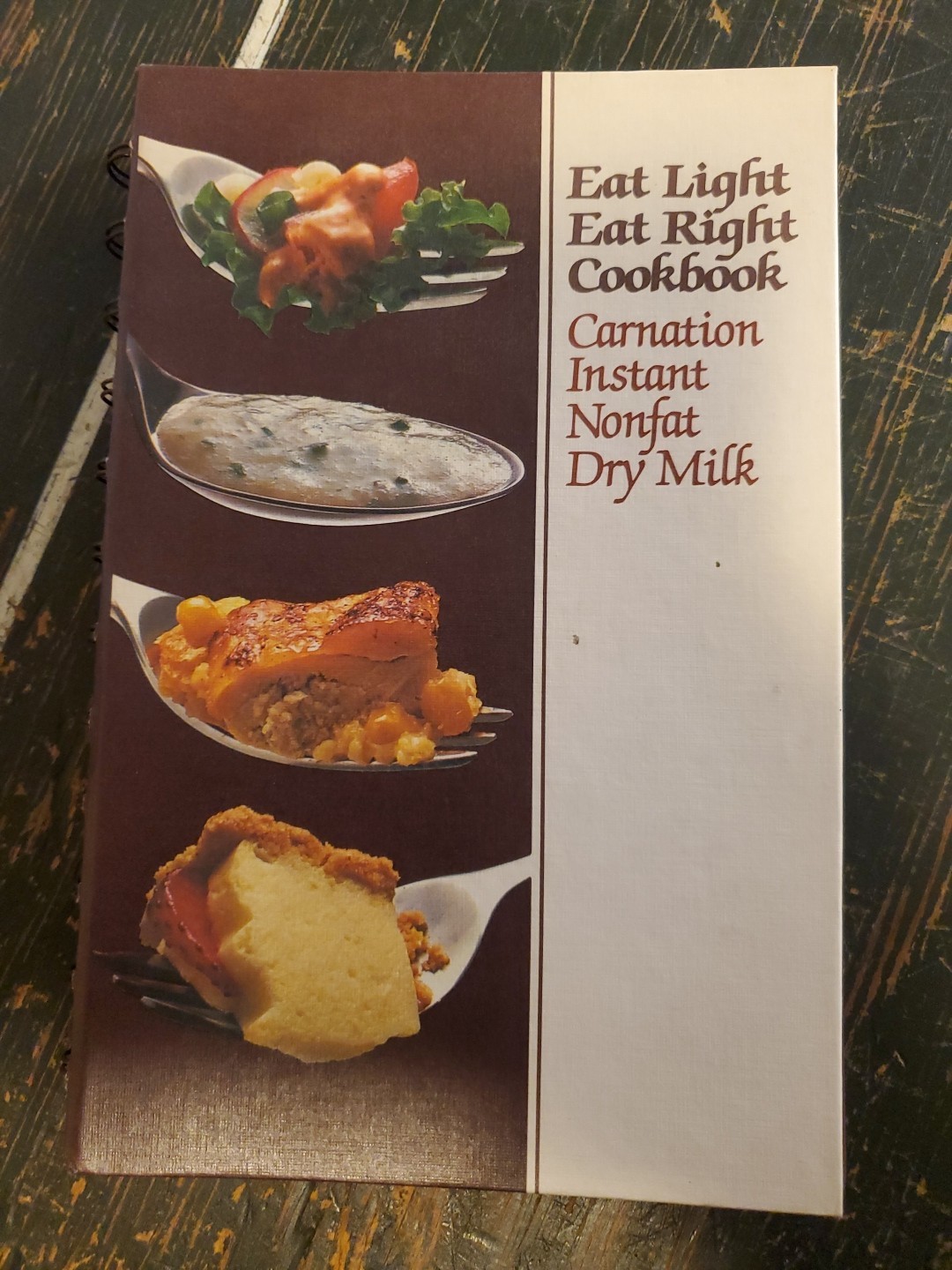 Rare Vntage 1982 Carnation instant non fat dry milk Eat Light Eat Right Cookbook