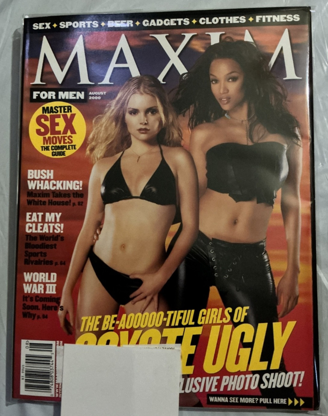 Maxim Magazine, #32 August 2000 Coyote Ugly Girls, BUSH WHACKING, WORLD WAR 3