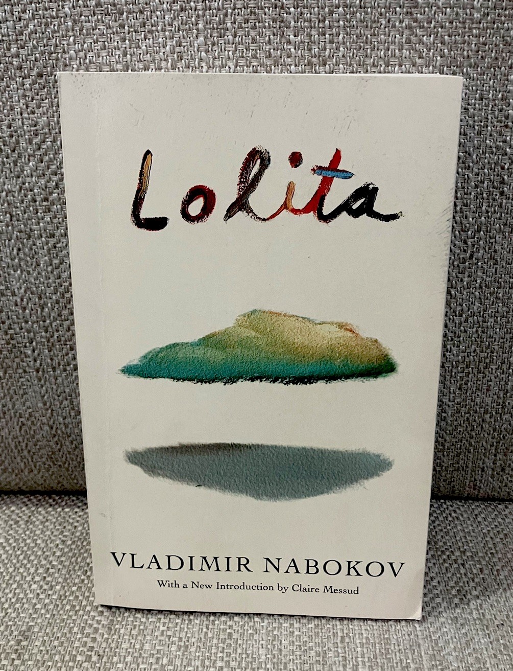 ? Lolita – Paperback Edition – Vladimir Nabokov – Vintage ?