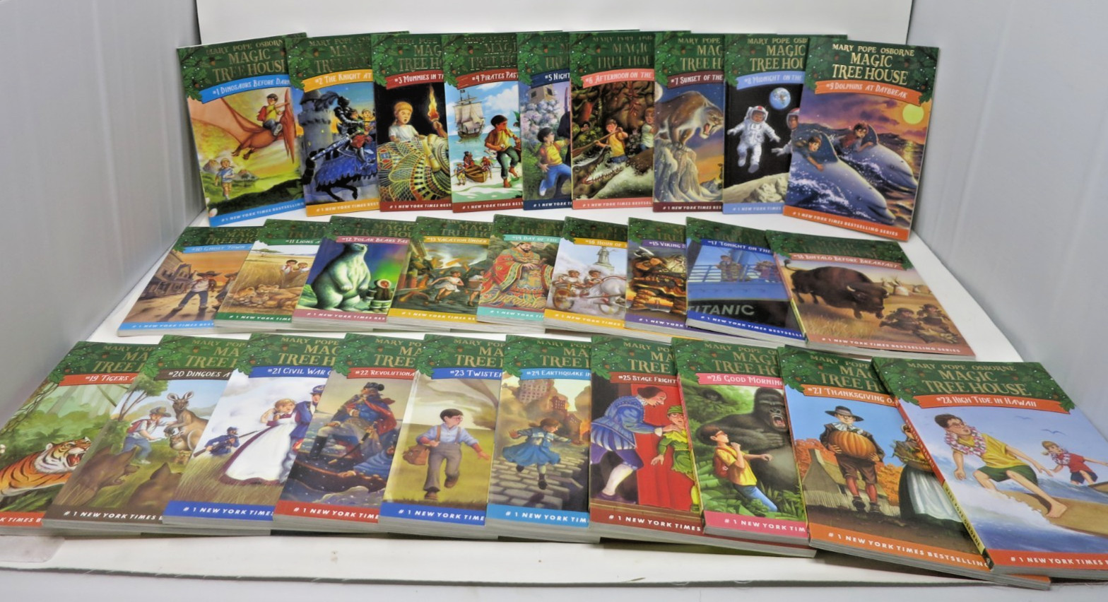 Magic Tree House Books 1-28 Boxed Set by Mary Pope Osborne Complete EUC