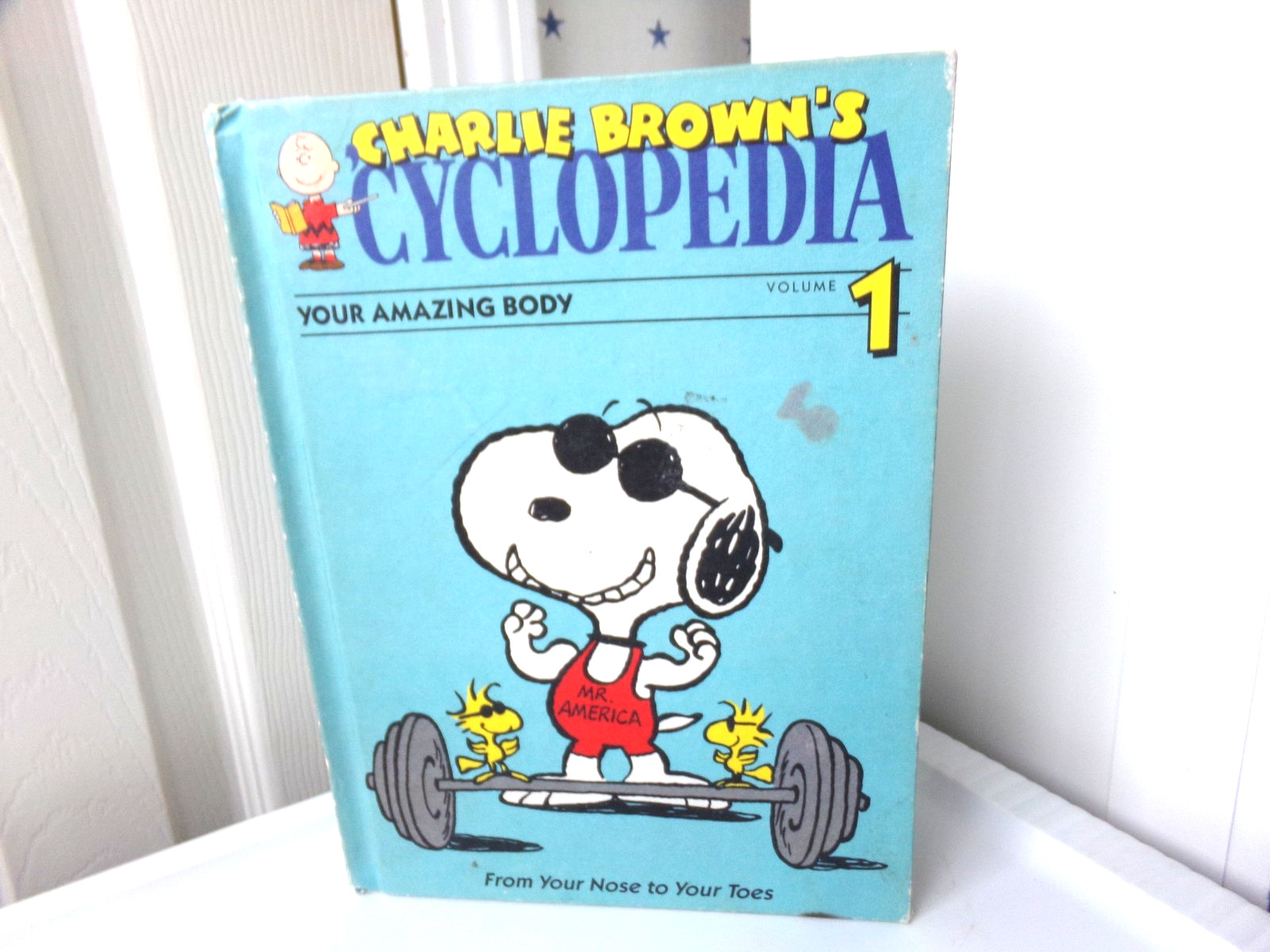 Vol #1 Charlie Brown’s ‘Cyclopedia Book Your Amazing Body From Your Nose to Toes