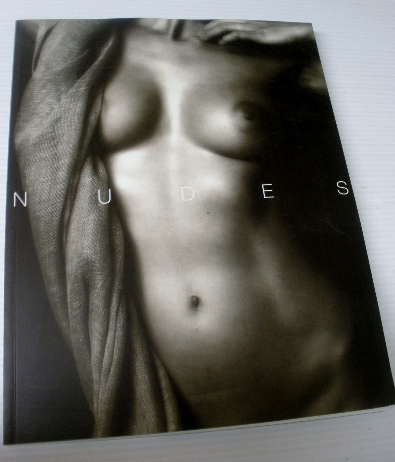 GRAPHIS NUDES Graphis Press , art photography , models 18+