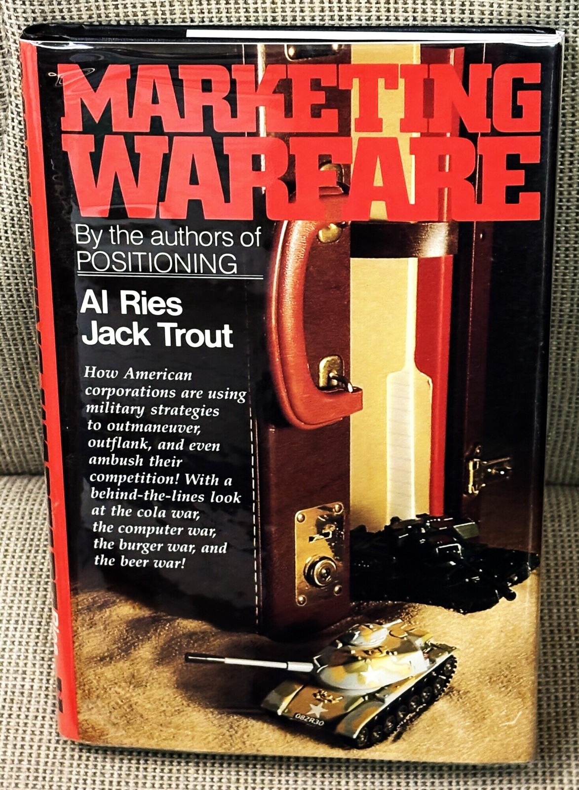 Jack Trout Al Ries / MARKETING WARFARE 1986