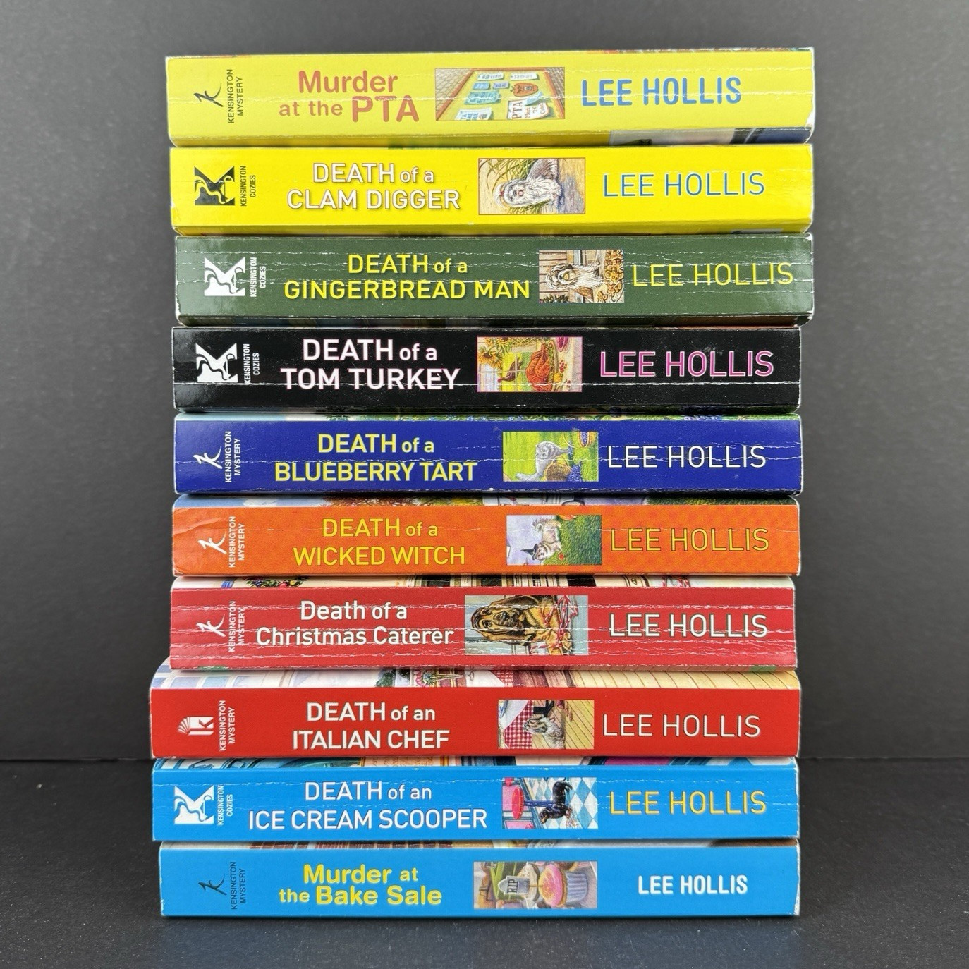 10 Lee Hollis Cozy Mystery Paperback Lot