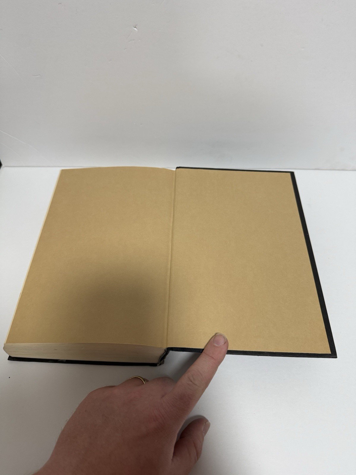 Lonesome Dove by Larry McMurtry. First Edition. (1985, Hardcover) Error