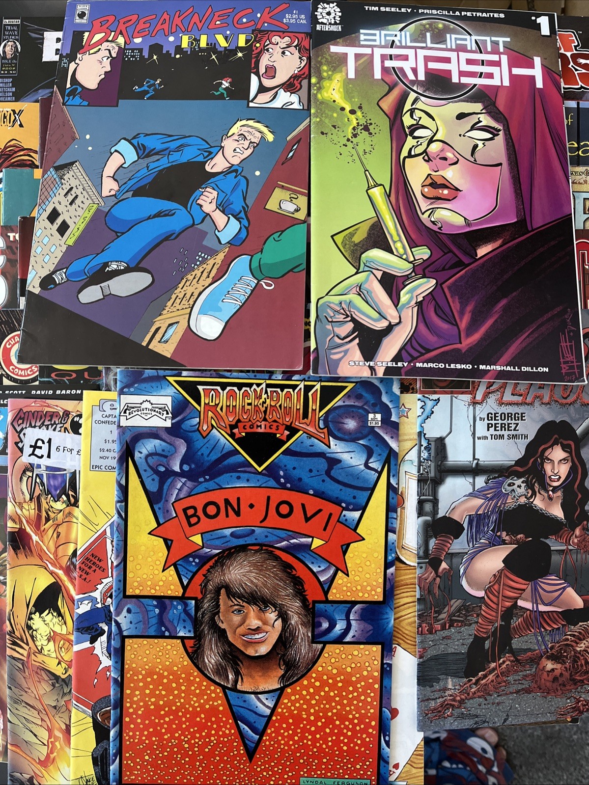 COMIC BOOK LOT. 50 VARIOUS TITLES/PUBLISHERS. SOME KEYS. MOST HIGH GRADE.