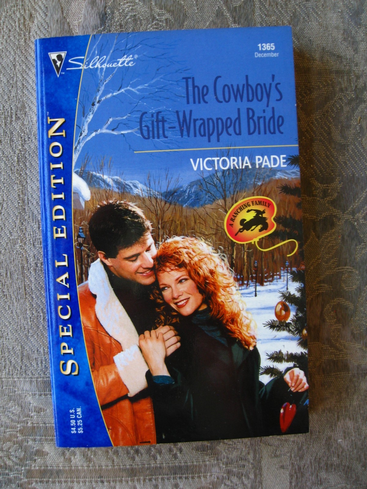 Victoria Pade – The Cowboy’s Gift-Wrapped Bride (Silhouette Special) – paperback
