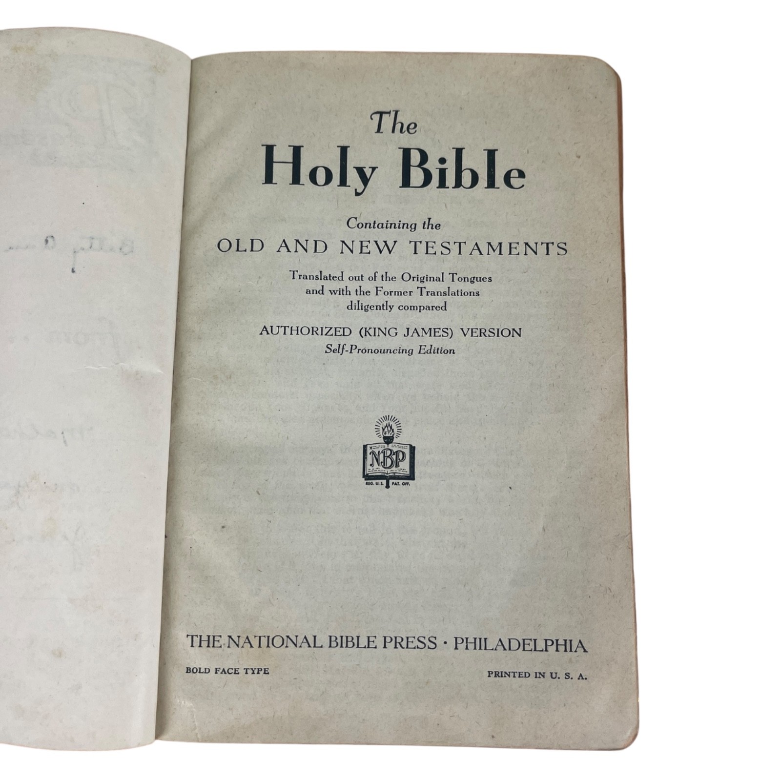 Vintage 1949 KJV HOLY BIBLE King James Version White Bold Print Leather 8 Inch
