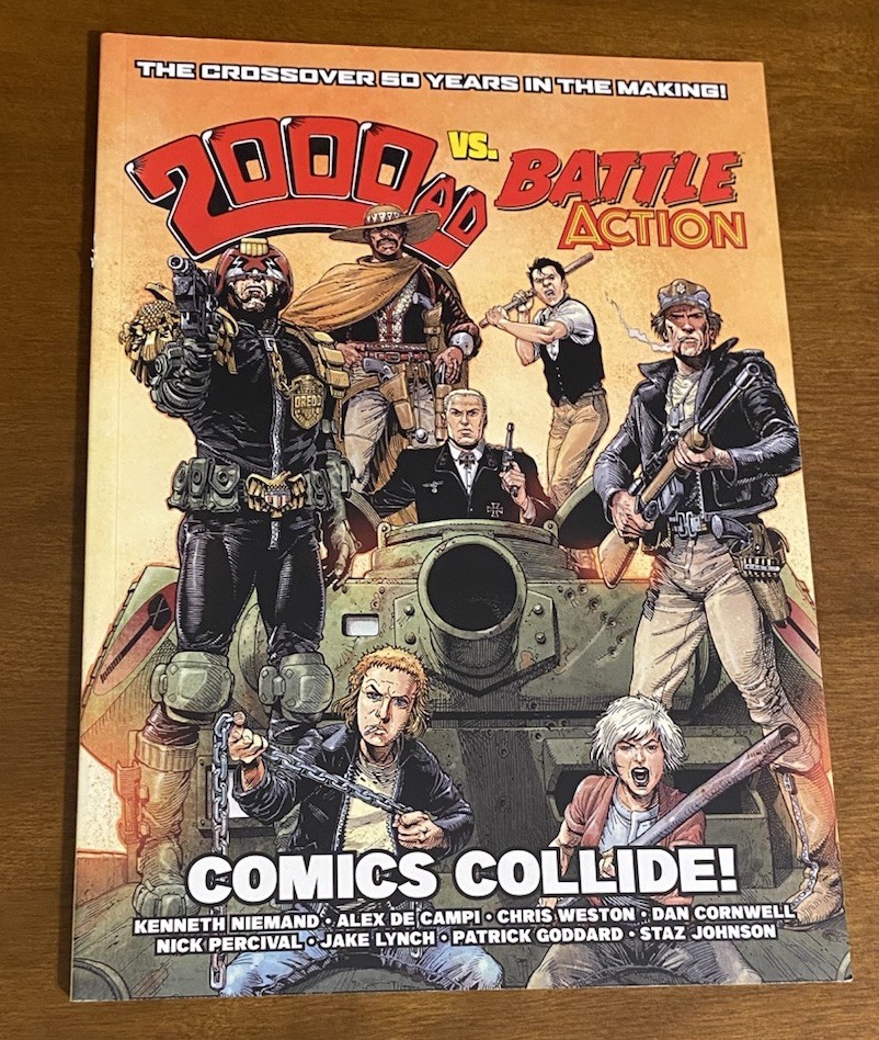 2000 Ad Vs Battle Action : Comics Collide!, Paperback by Niemand, Kenneth