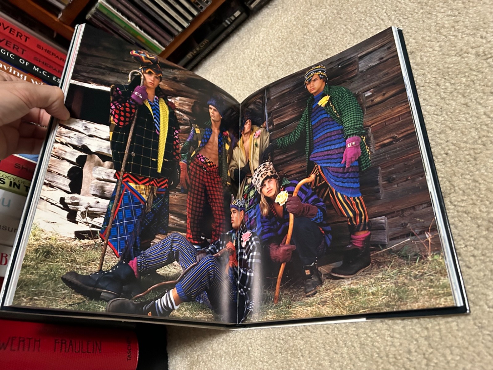 MEN WITHOUT TIES by Gianni Versace (1994, Hardcover) Fashion/Photo Art Book