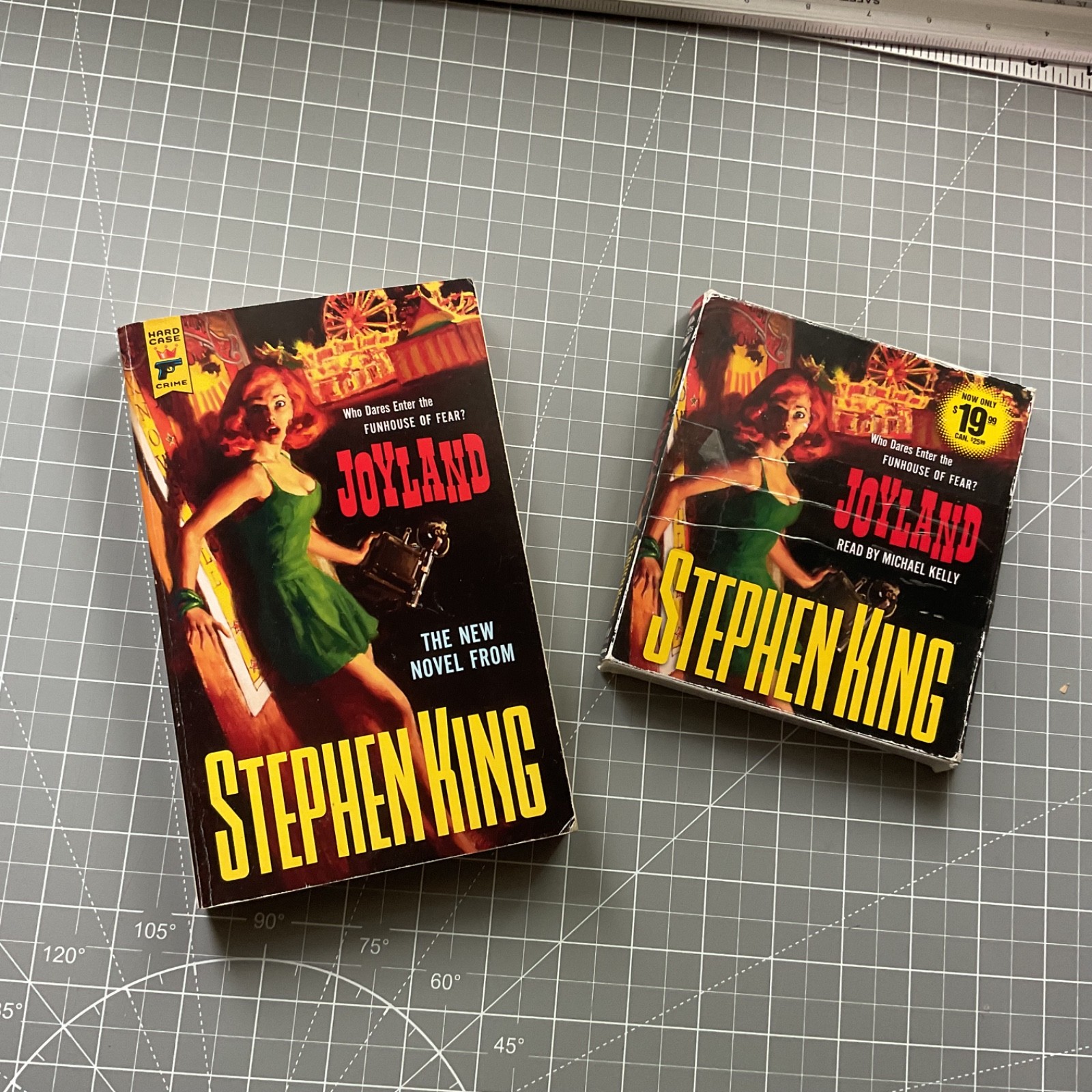 Joyland by Stephen King Hard Case Crime 2013 pbk First Edition + Audiobook!