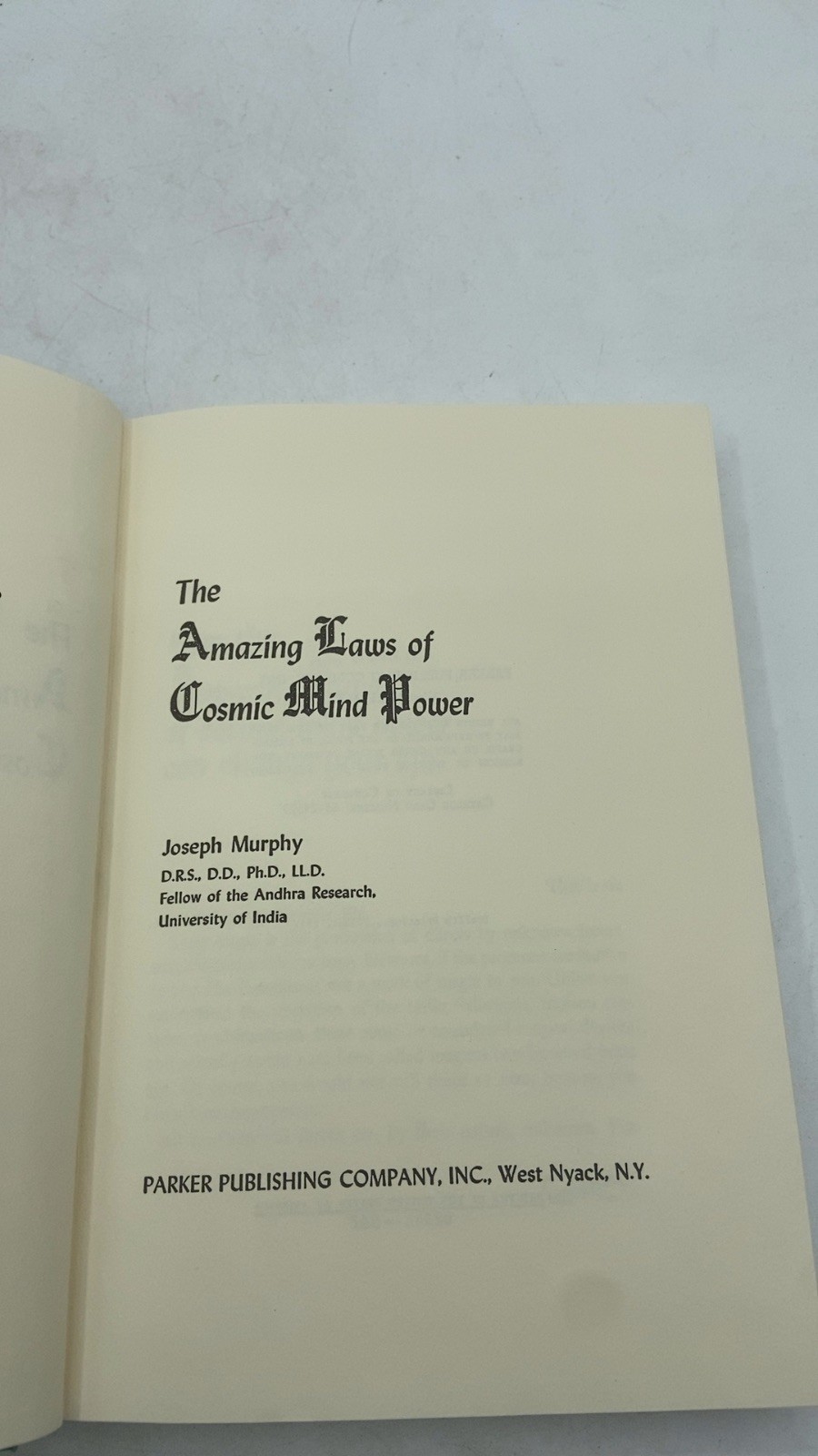 The Amazing Laws of Cosmic Mind Power Joseph Murphy Hardcover Twelfth Printin…