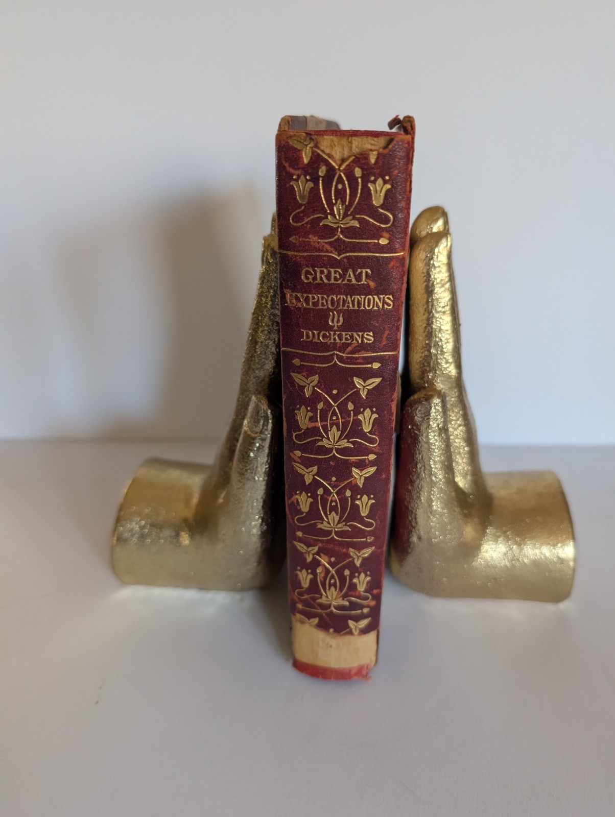 Great Expectations by Charles Dickens Hurst & Company Hardcover