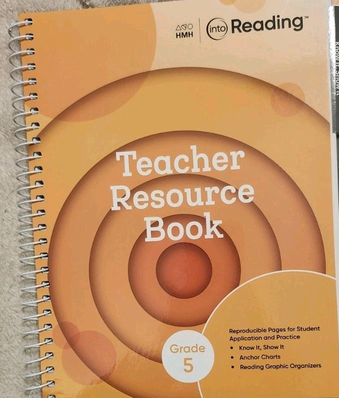 Into Reading Ser.: Into Reading : Tabletop Minilessons Reading Grade 5 by HOUGHT