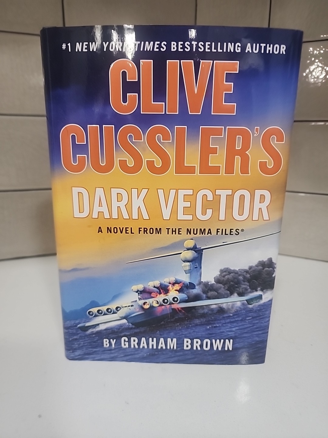 Clive Cussler’s Dark Vector by Graham Brown (2022, Hardcover) 1st Edition