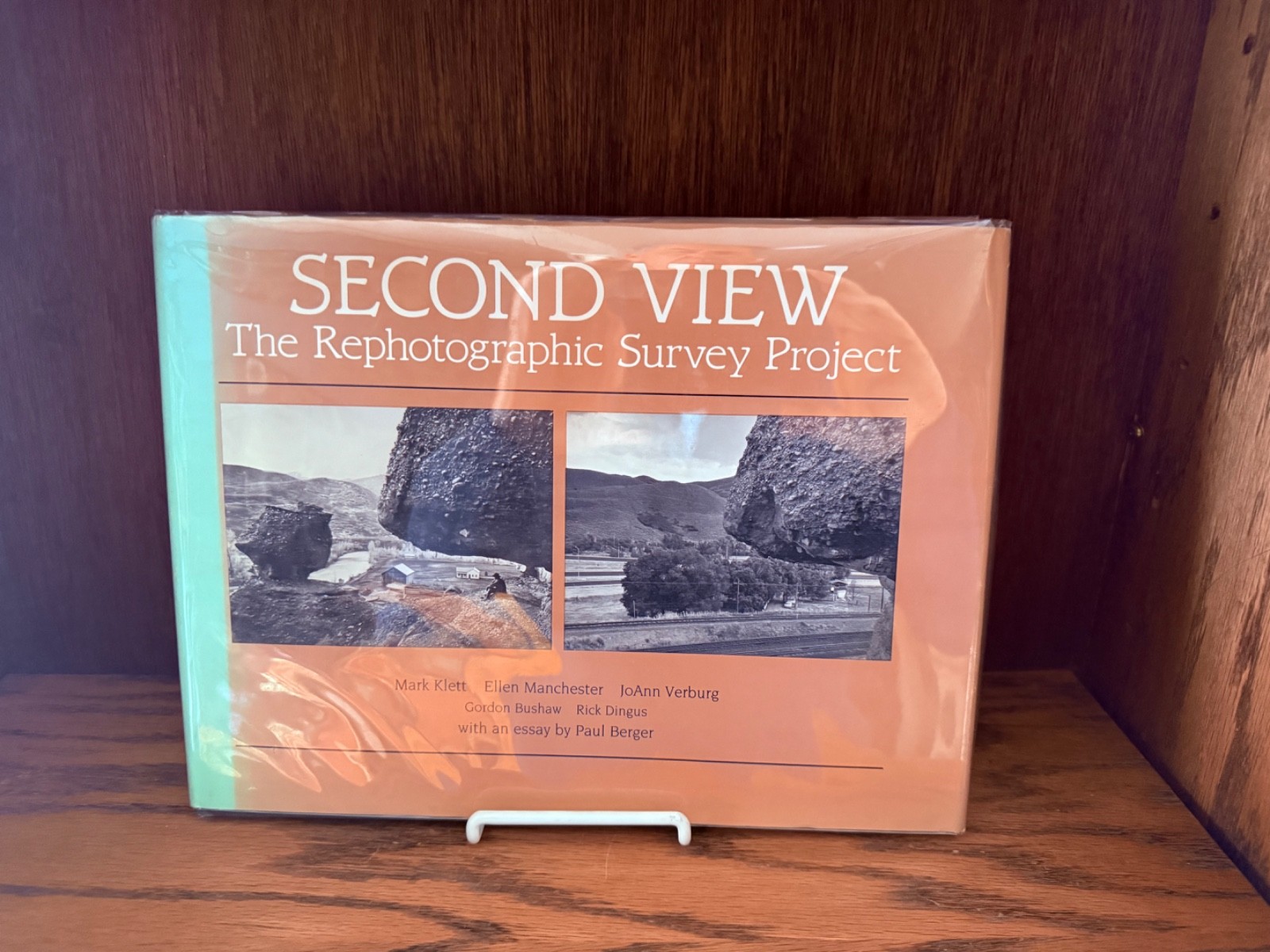 SECOND VIEW: THE REPHOTOGRAPHIC SURVEY PROJECT By Mark Klett & Joann Verburg VG+