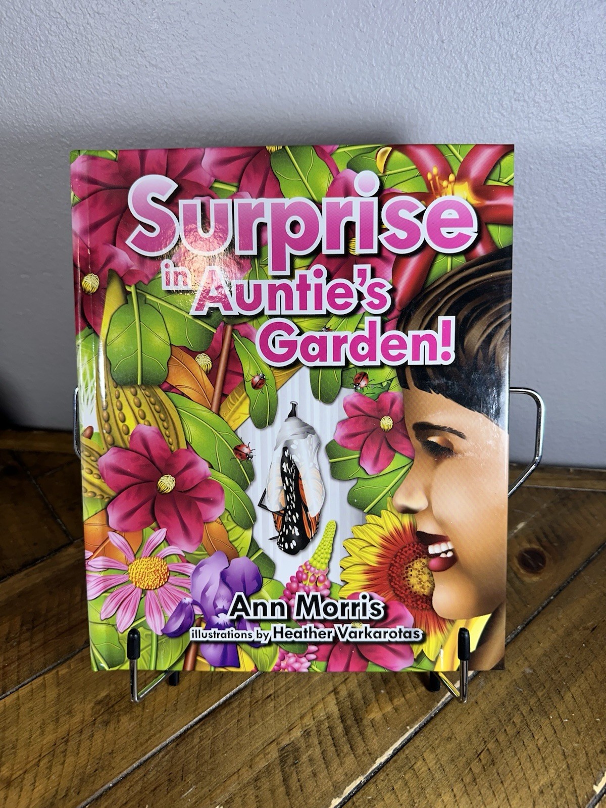 Ann Morris Surprise in Auntie’s Garden! SIGNED Hardcover Heather Varkarotas