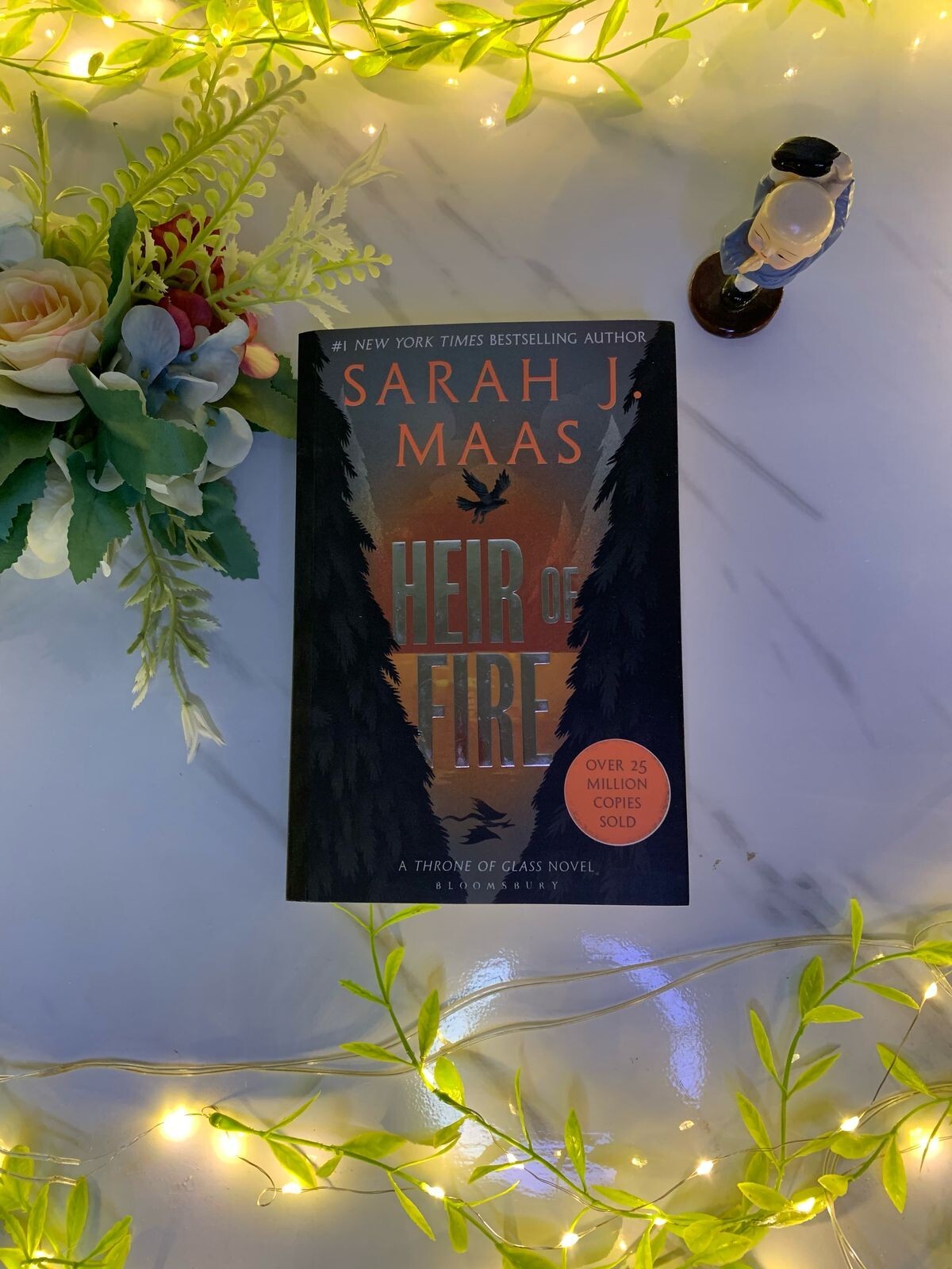 Throne of Glass by Sarah J. Maas Box Set (Paperback, 2023, Bloomsbury )