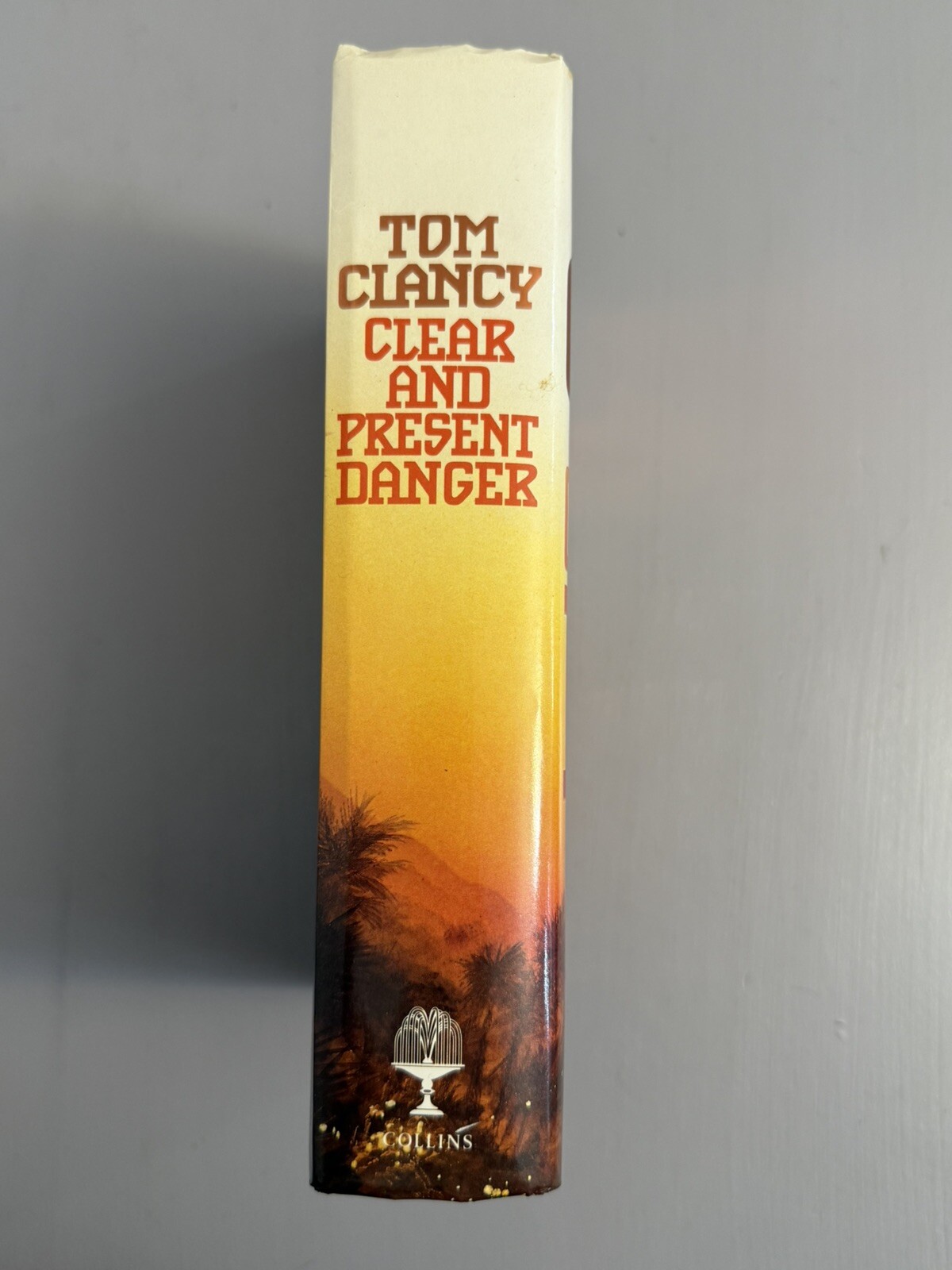 Clear and Present Danger Tom Clancy 1st UK 1st Printing 1989 RARE 816 PAGES!!