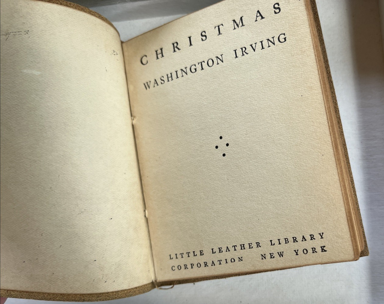 Vtg Little Leather Library Redcroft Edition: Old Christmas / Washington Irving