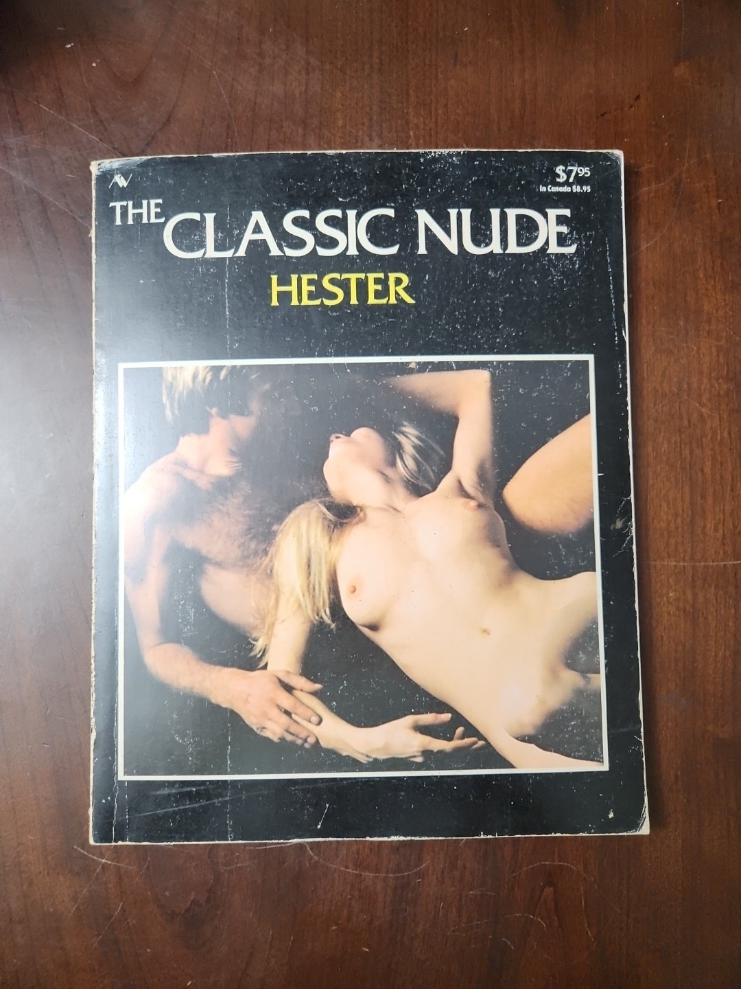 Classic Nude by George Hester 1973 American Photographic Books Publishing Co.