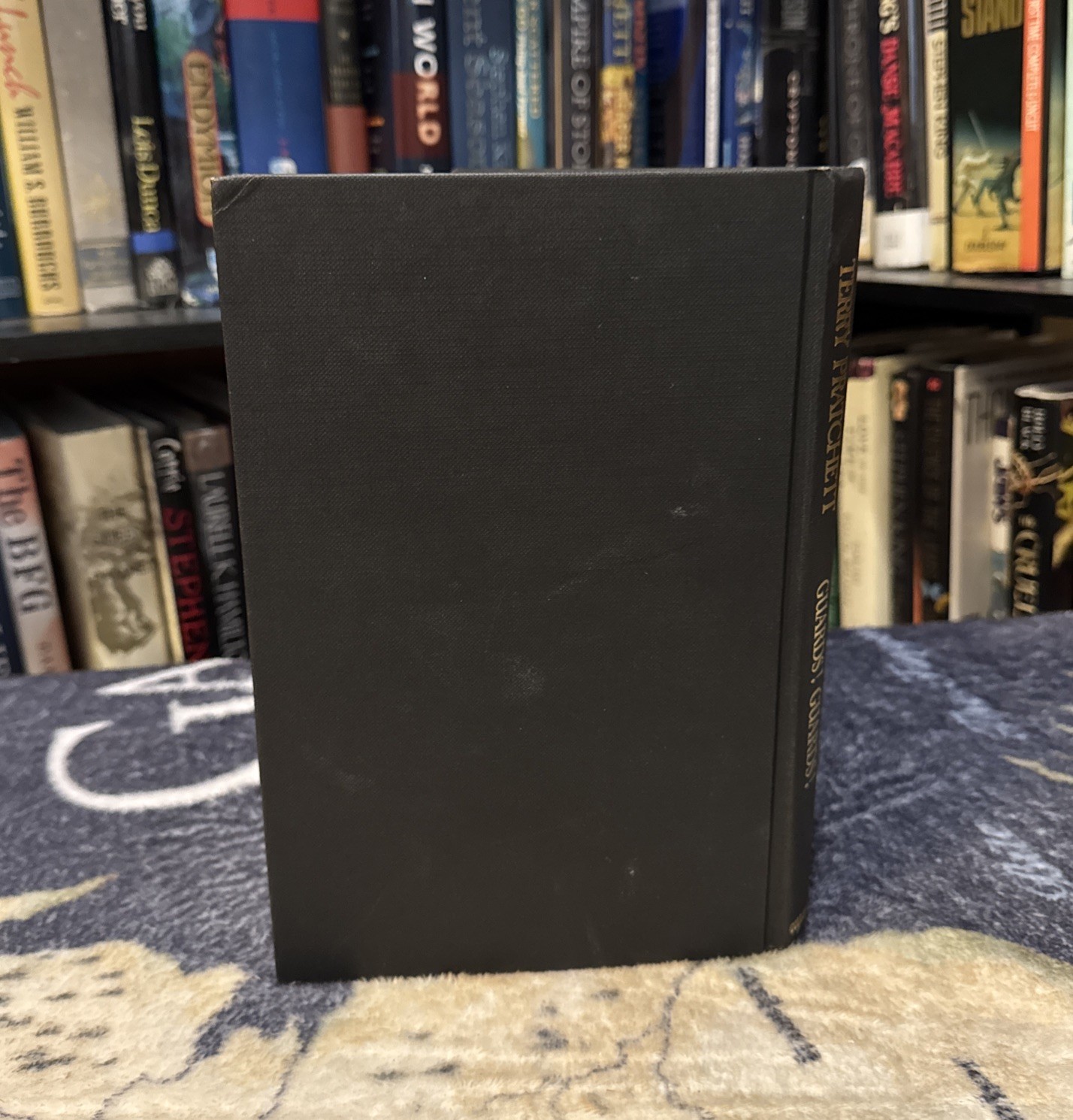 Guards! Guards! by Terry Pratchett (1997, Hardcover) Gollancz Reprint, VG, HCDJ