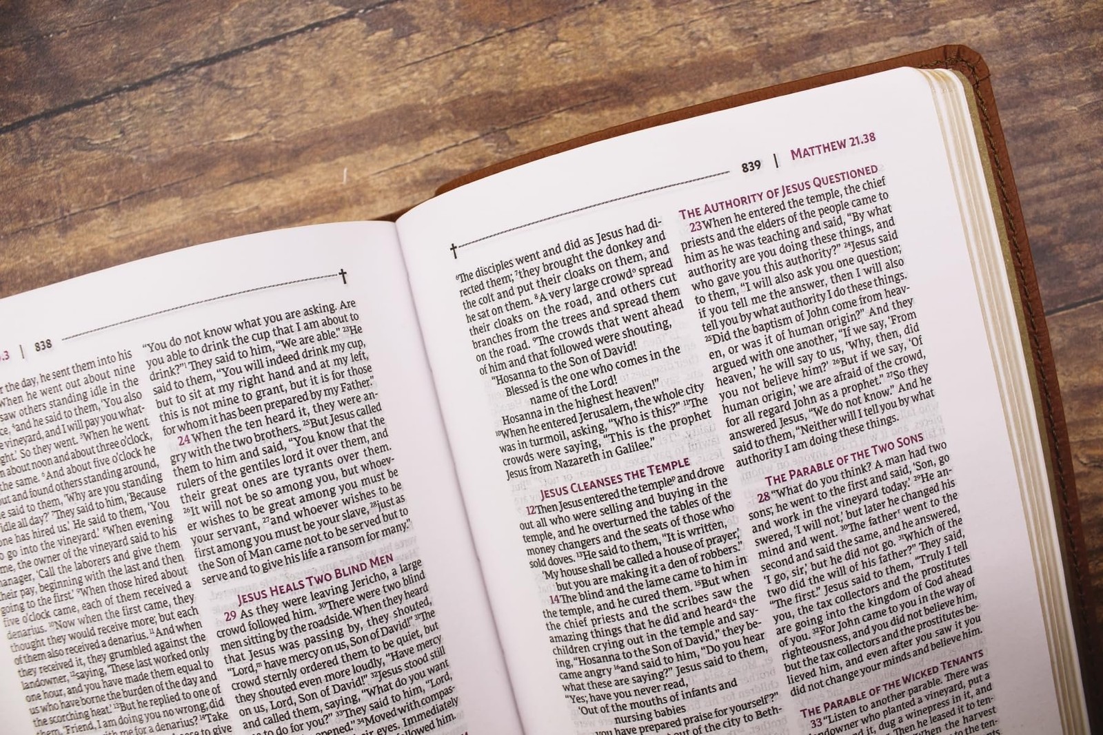 NRSVue, Holy Bible, Compact, Leathersoft, Brown, Comfort Print