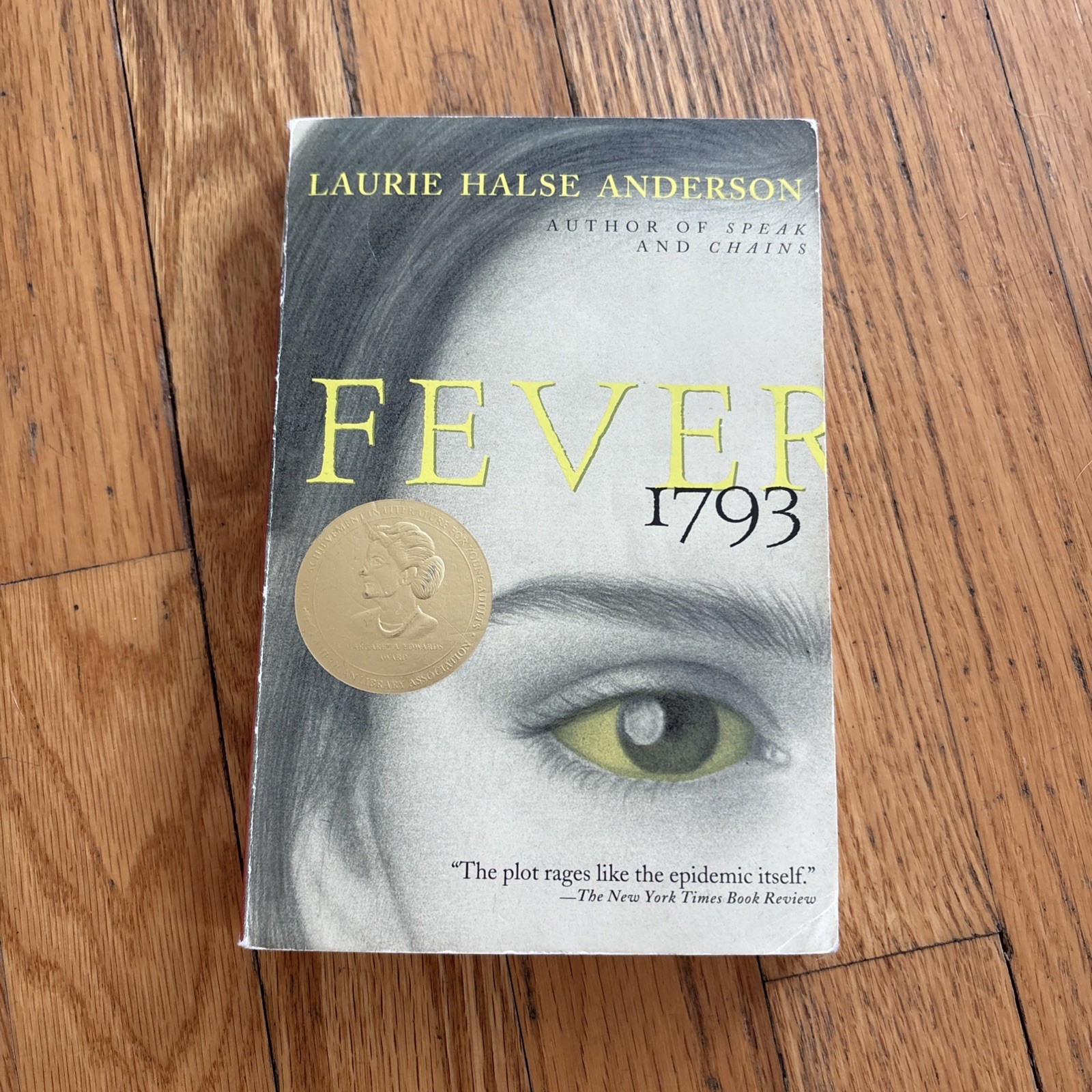 Fever 1793 Paperback by Laurie Halse Anderson