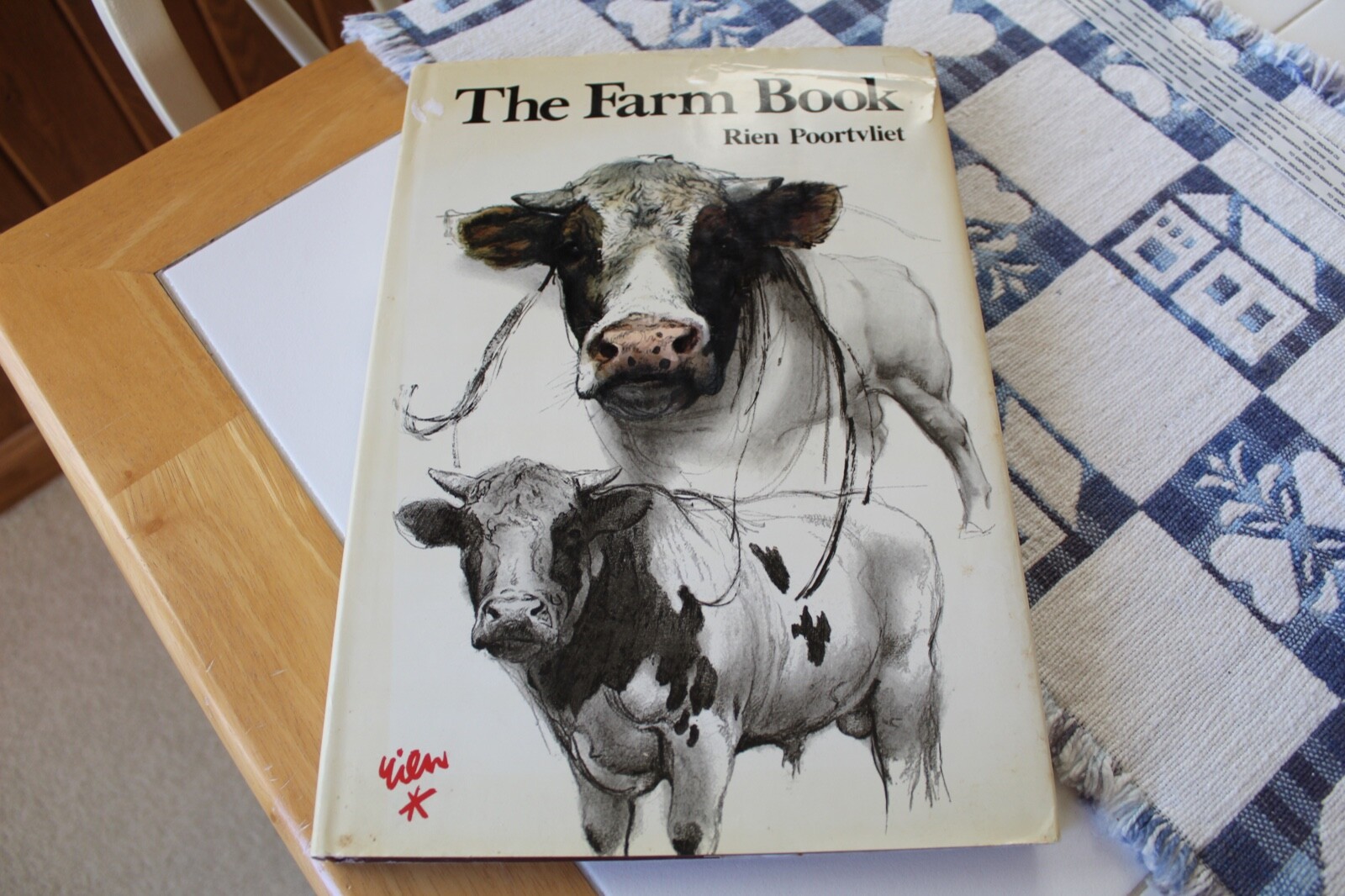 VTG 1997 THE FARM BOOK RIEN POORTVLIET DUTCH FARM LIFE 216 PAGES ILLUSTRATIONS