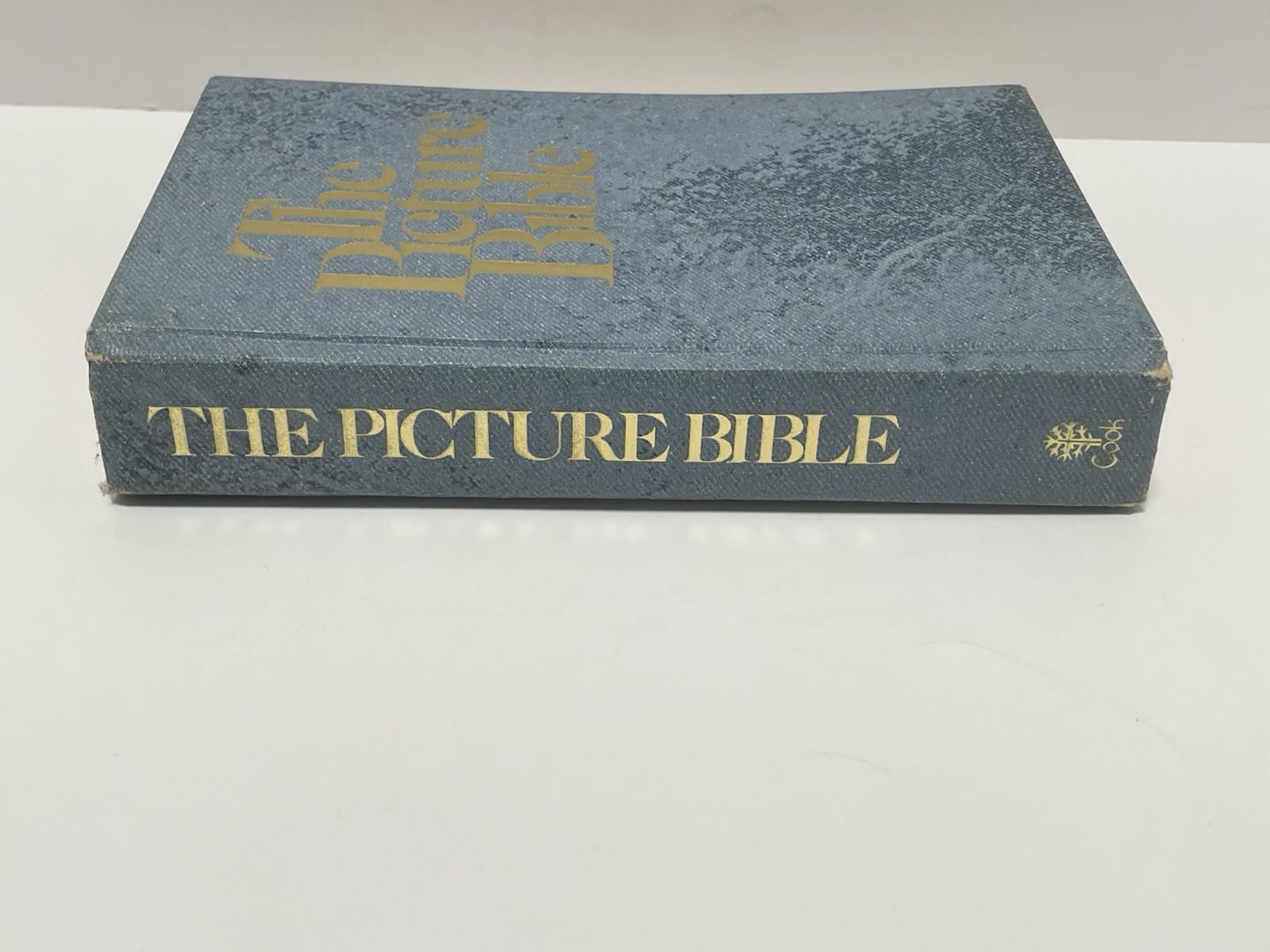 The Picture Bible 1978 Printing Blue Hardcover David C Cook BINDING NEEDS REPAIR