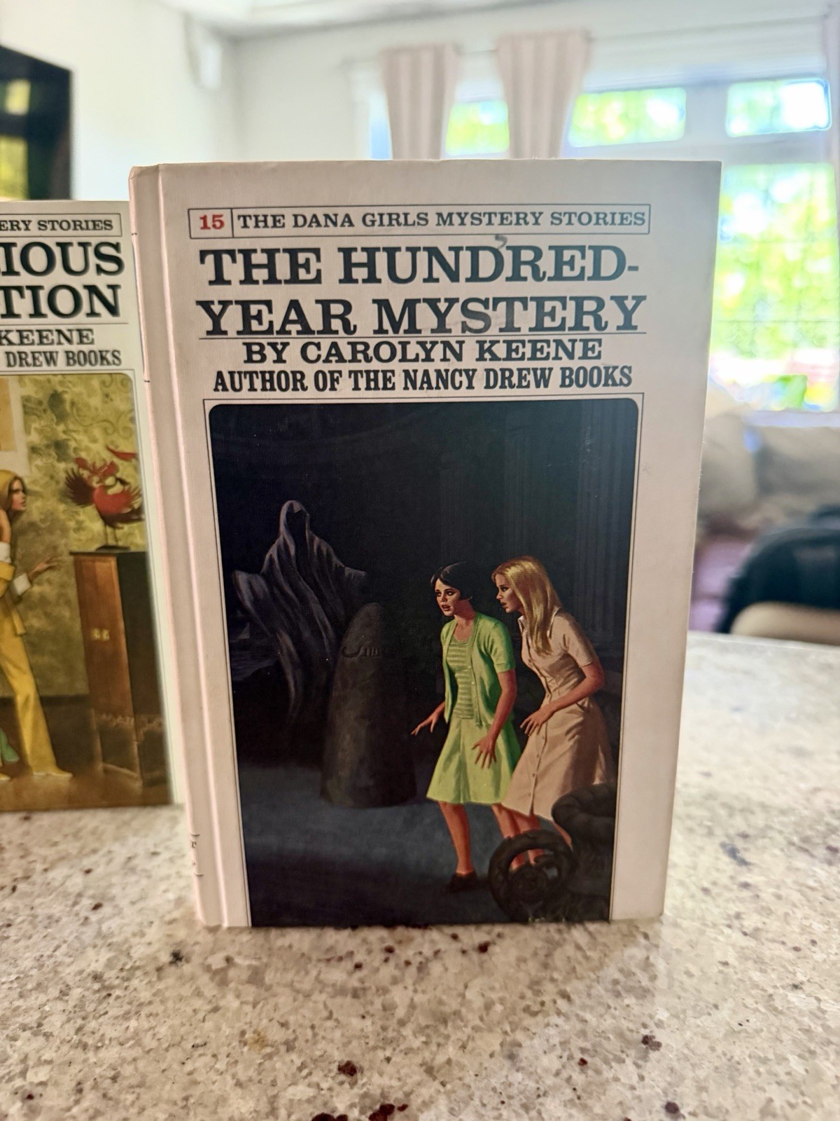 LIKE NEW – 5 Carolyn Keene Books #2,6,10,14 Books And Dana Girls Mystery Stories
