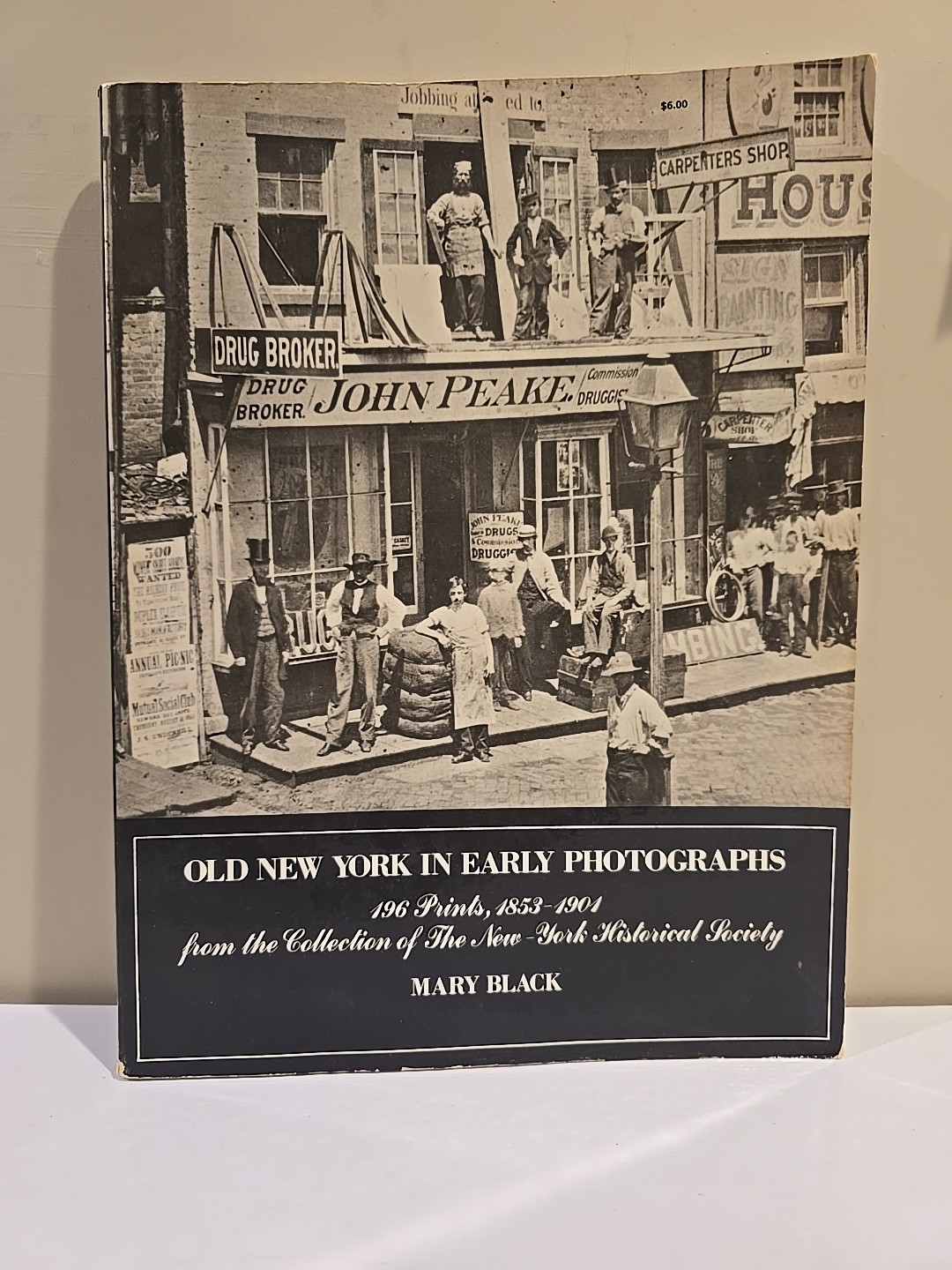 Old New York In Early Photograhs- Mary Black