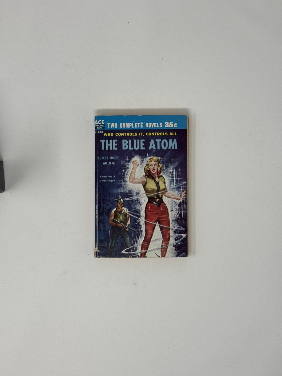 Two Complete Novels – The Void Beyond & The Blue Atom – Robert Williams D-322