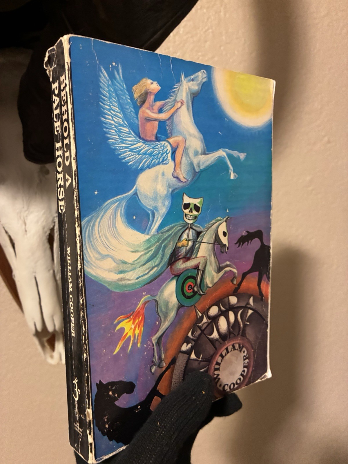 Behold a Pale Horse 1991 William Cooper Unrevised 500page Protocols, 20$ Edition