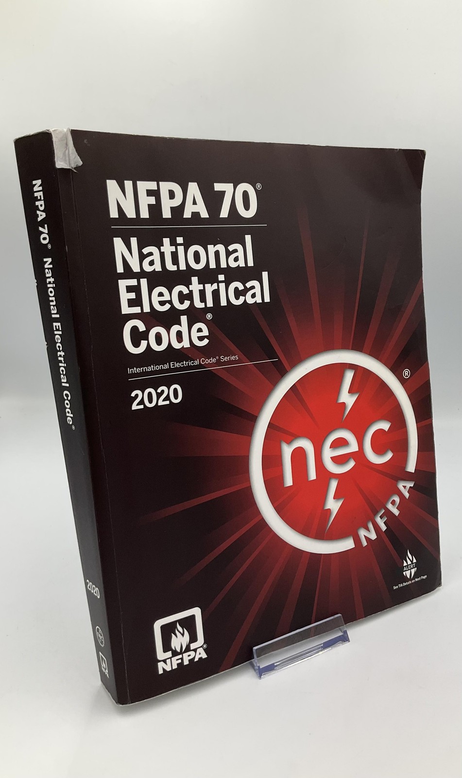 NFPA 70 National Electrical Code National Fire Protection Assoc Red PB 2020 USA
