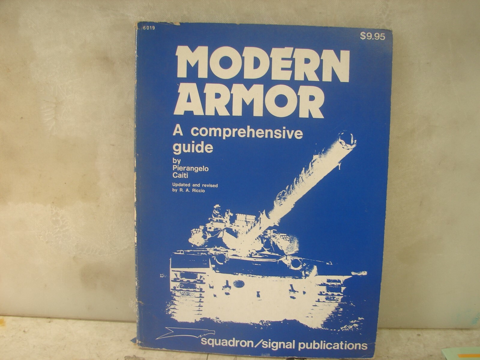 Modern Armor: A Comprehensive Guide. Squadron 159 Pages SC