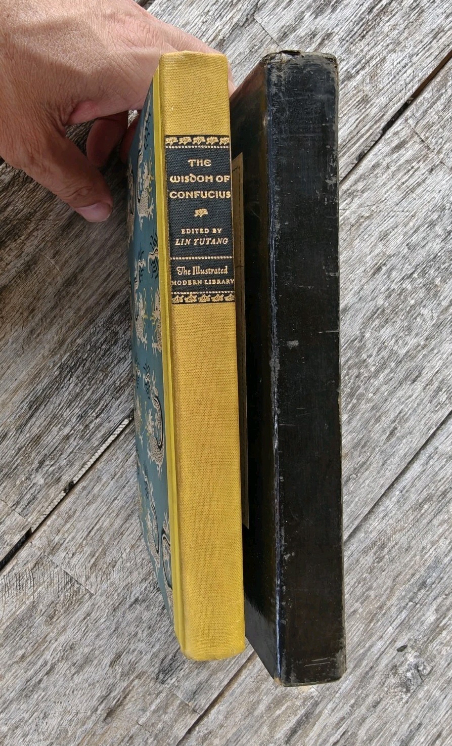 80-Year-Old FIRST ILLUSTRATED Modern Library SLIPCASE Wisdom of Confucius