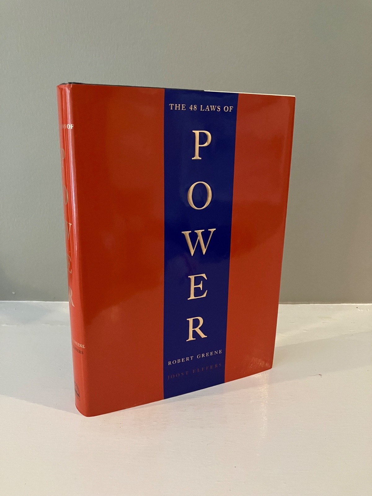 Robert Greene & Joost Elffers, The 48 Laws of Power, First Edition